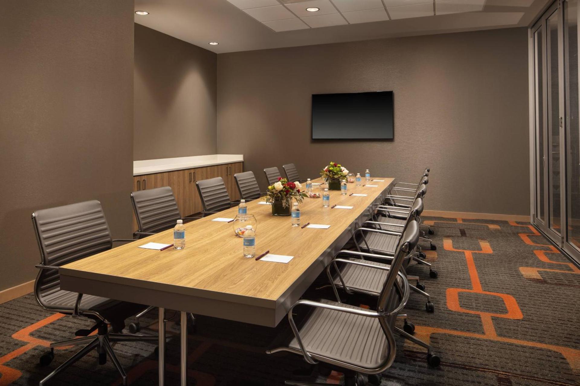 Meeting/conference room