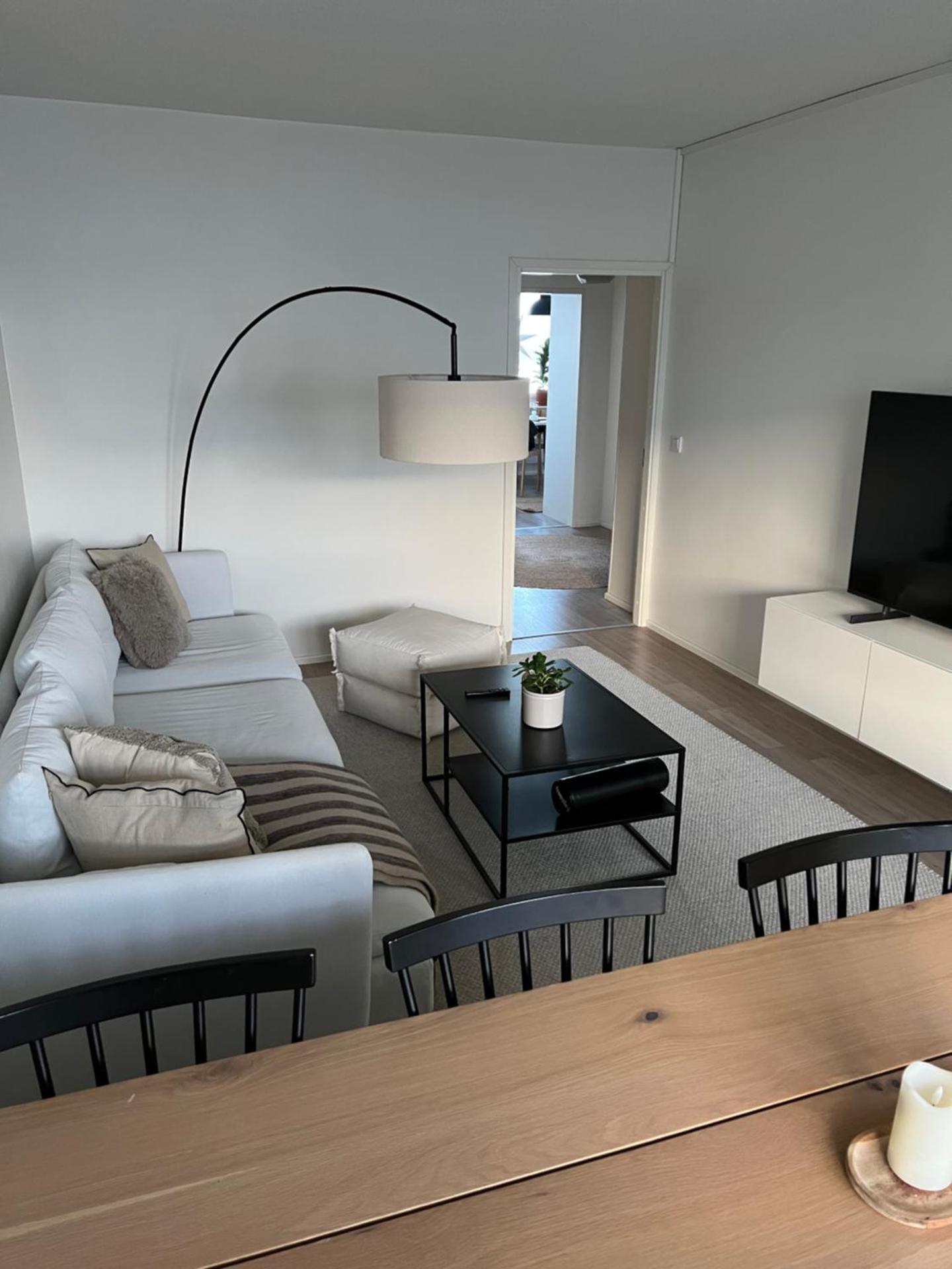 Communal lounge/ TV room