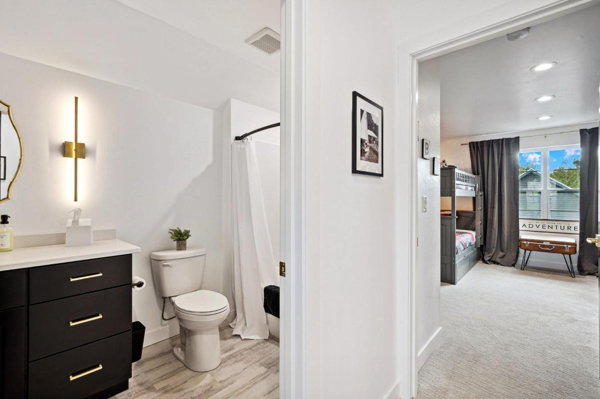 Sister Bay Haus - Luxury - Walk To Northern Haus