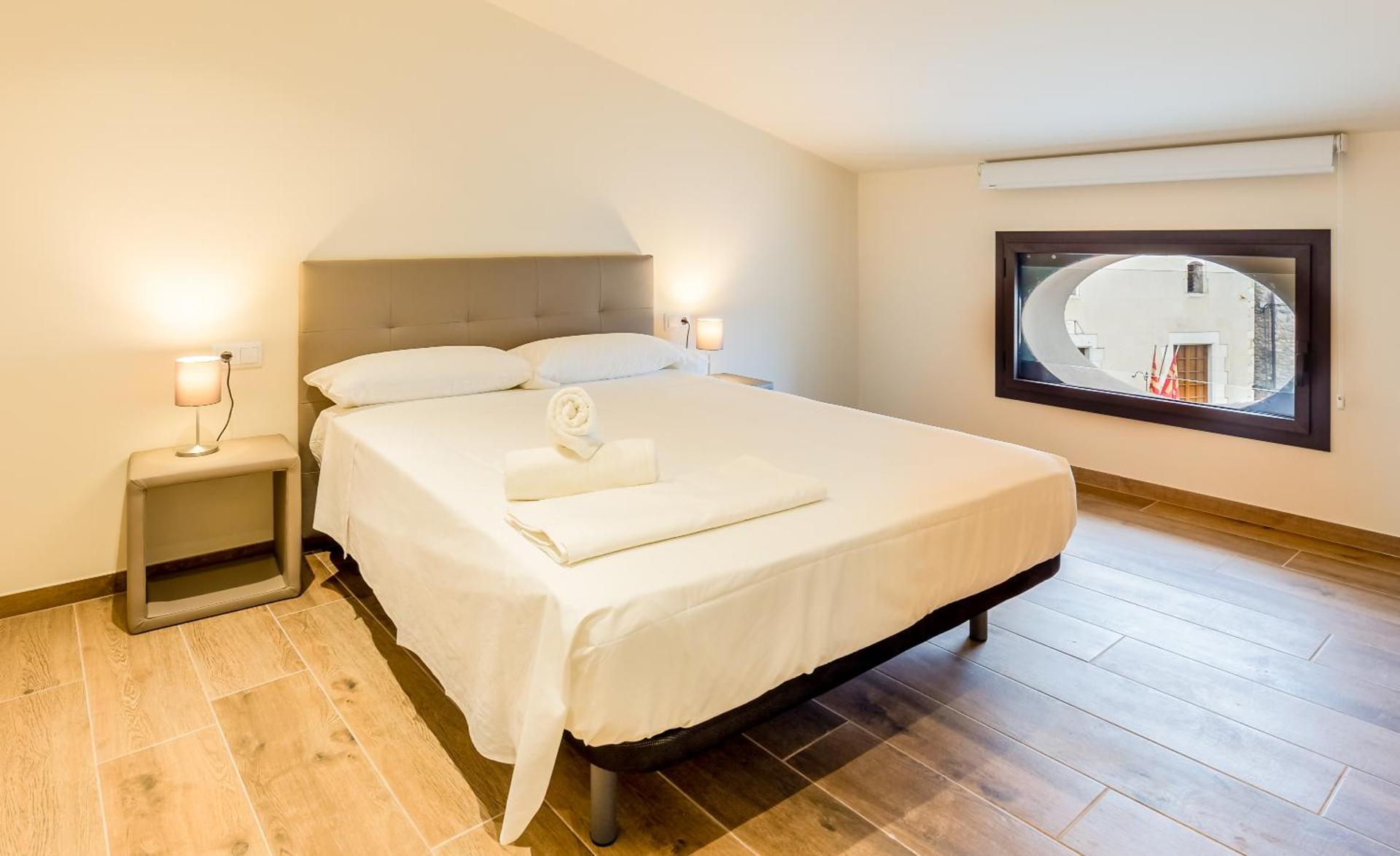 Can Cintet 3 Apartamento con terraza en Besalú