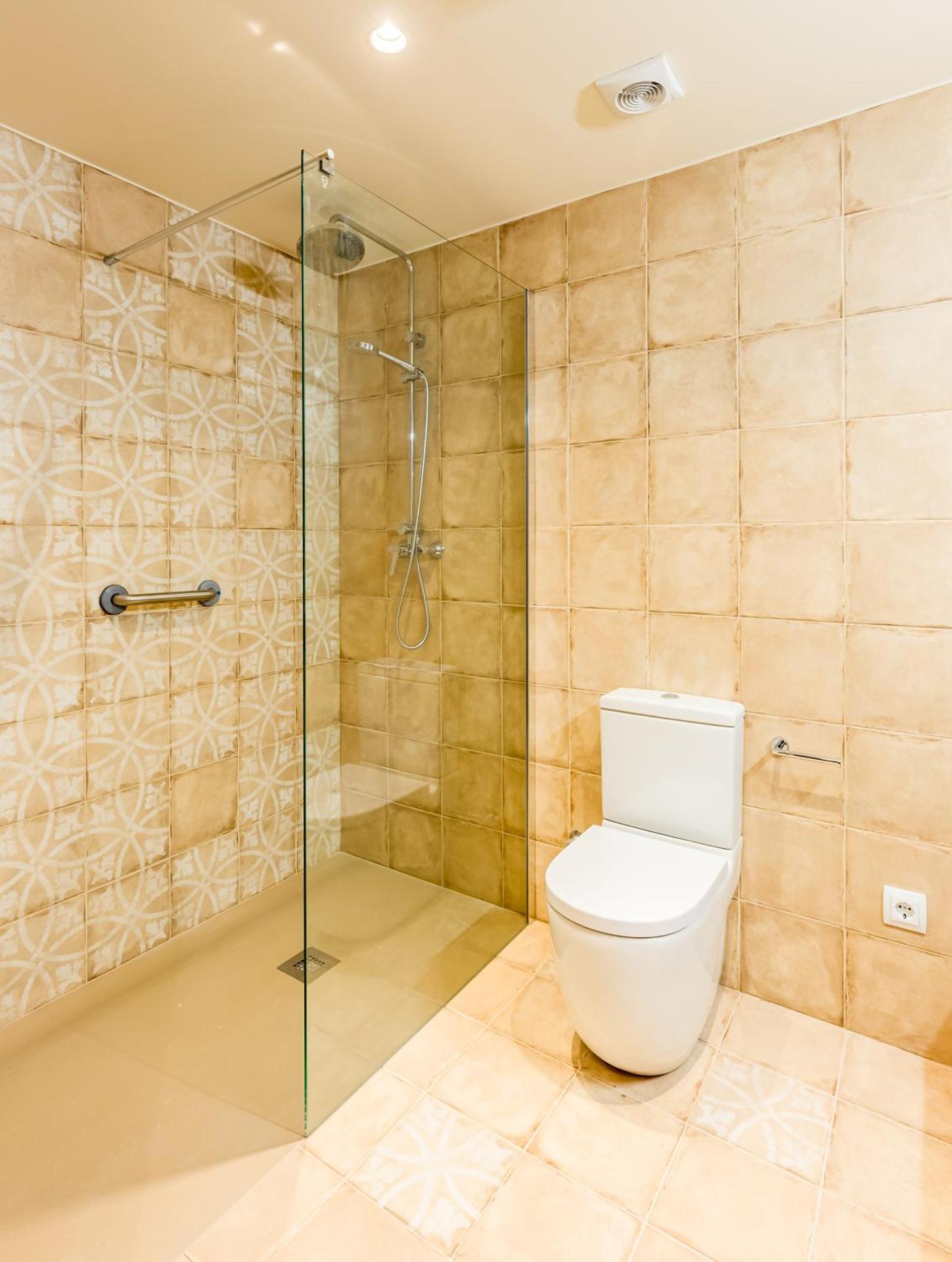 Can Cintet 3 Apartamento con terraza en Besalú