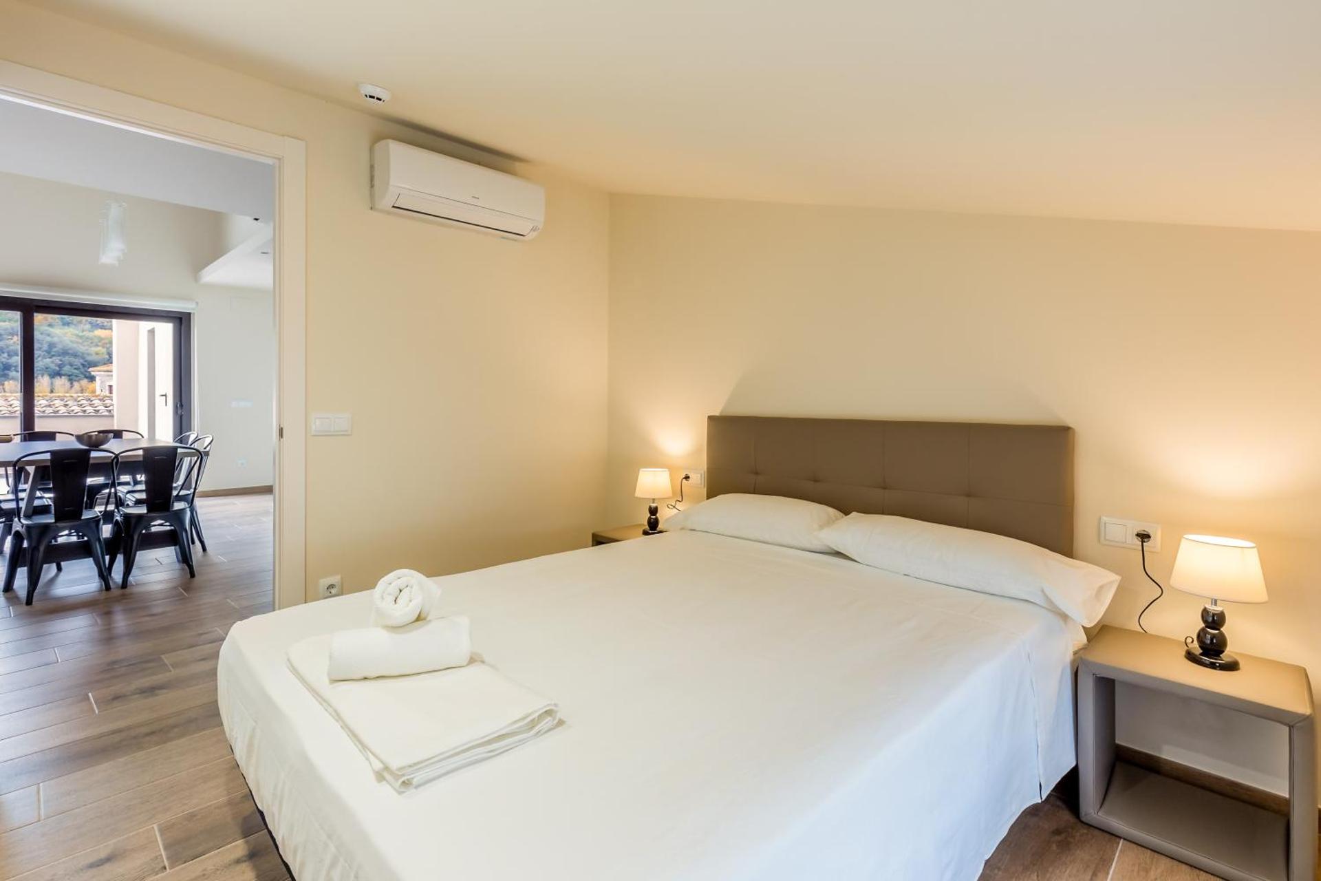 Can Cintet 3 Apartamento con terraza en Besalú