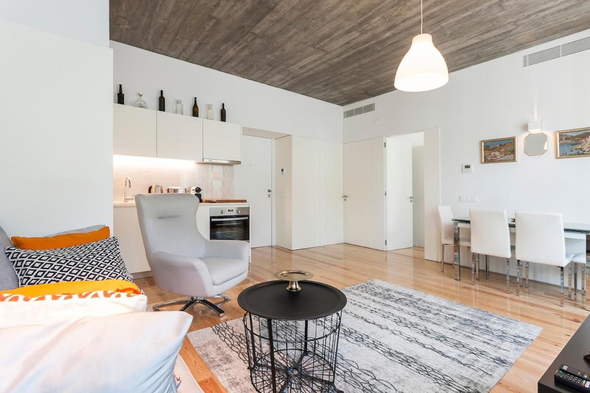 Photographer's Place Ferragial City Center Oasis