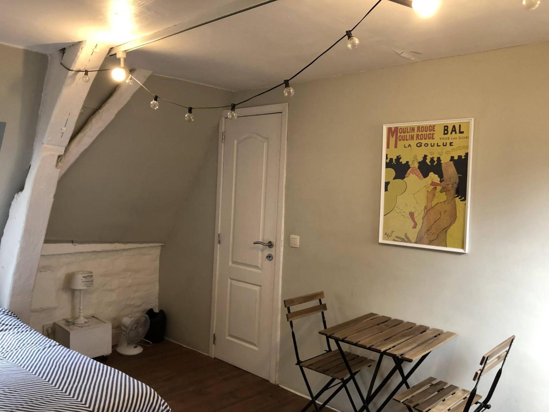 Bruxelles centre petite chambre privée au Sablon !