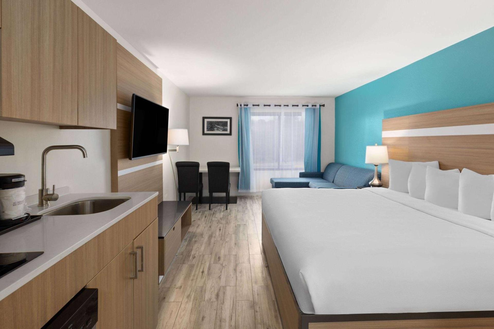 Photo of the whole room