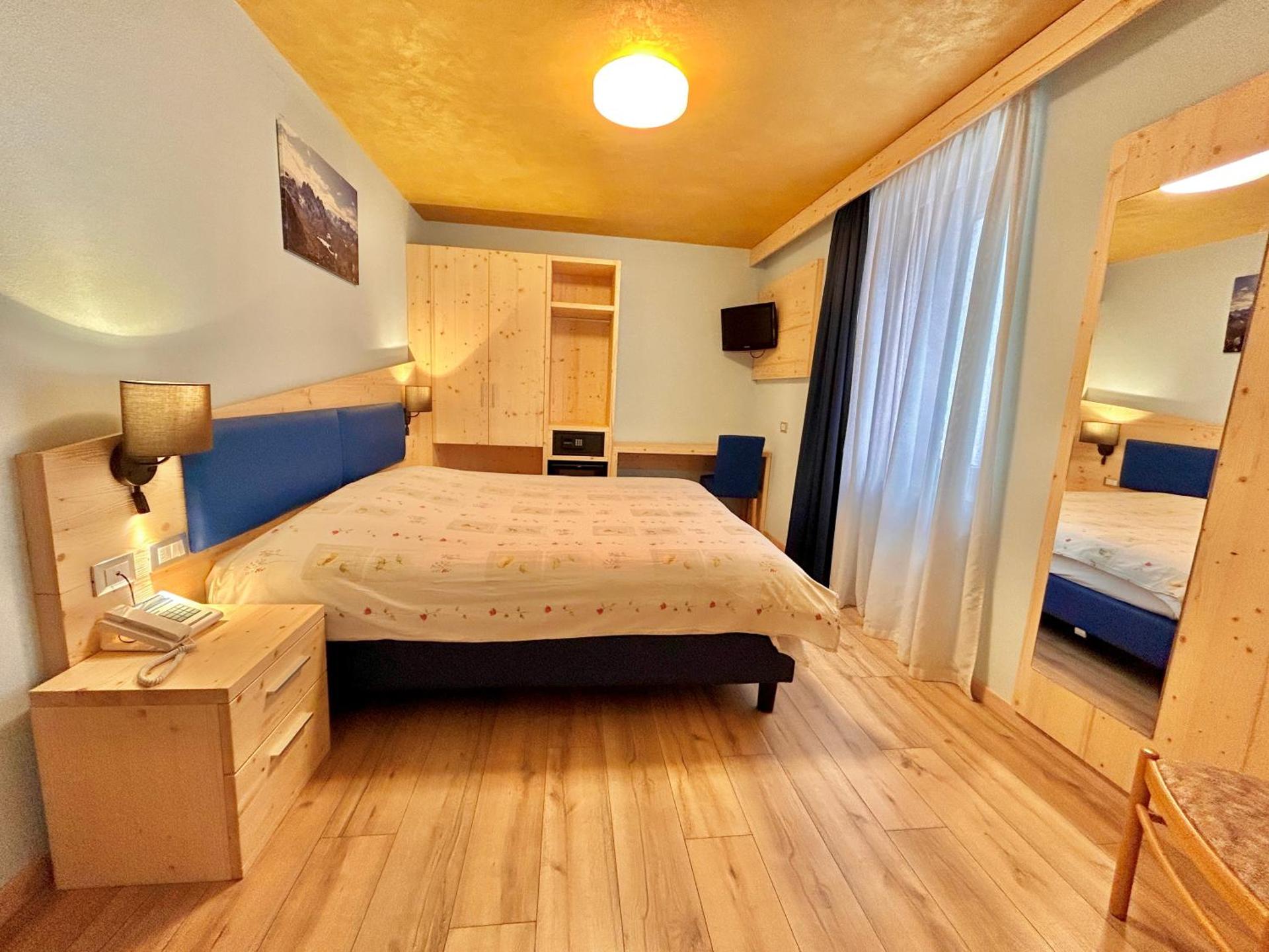 Superior Double Room with Mountain View