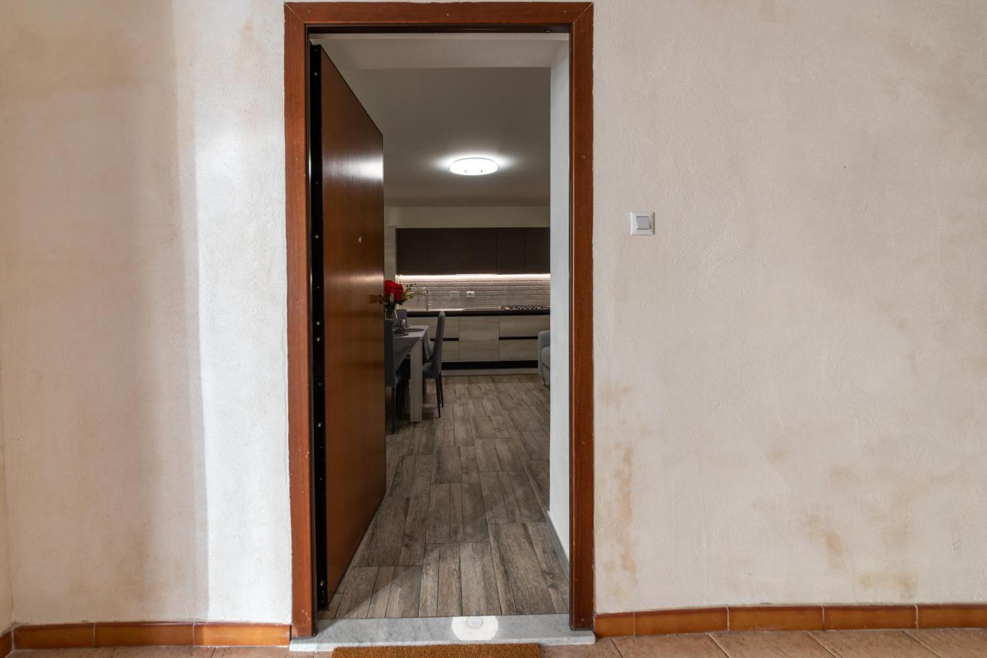 Da Bianca a step from the Palace