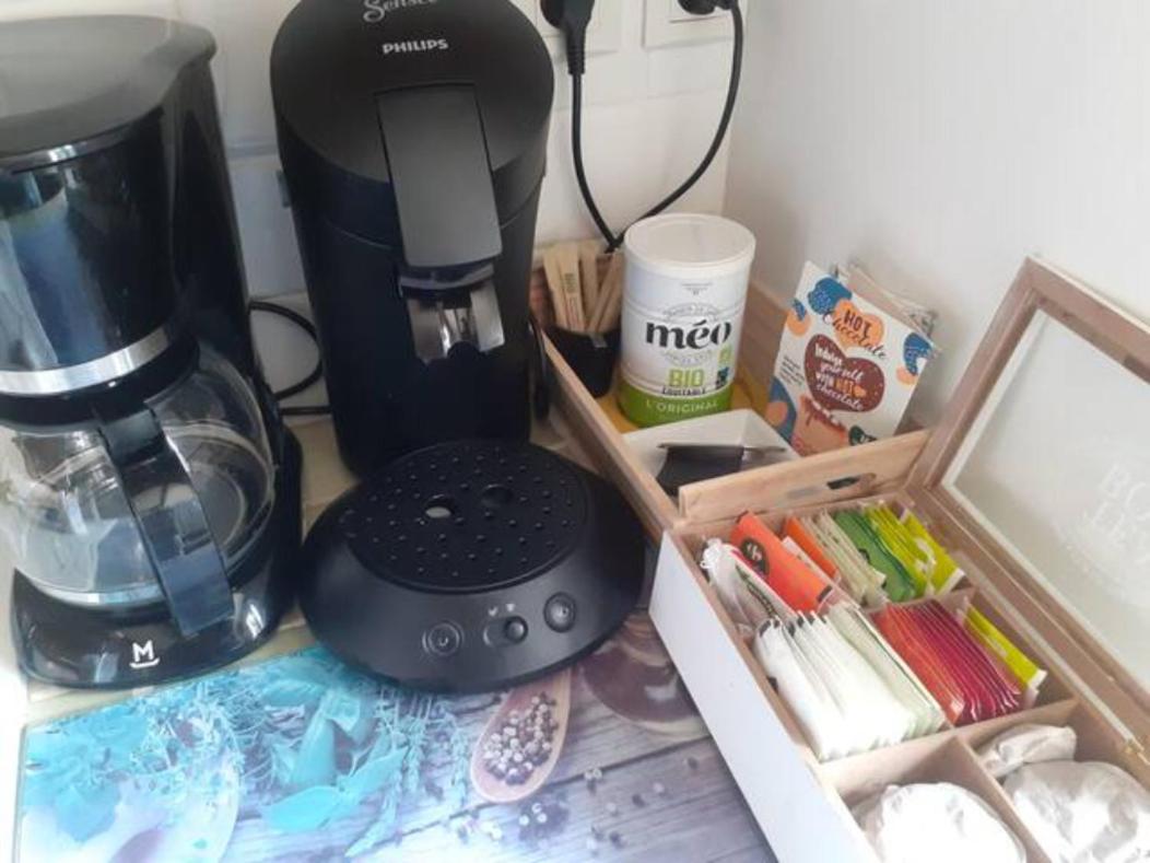 Coffee/tea facilities