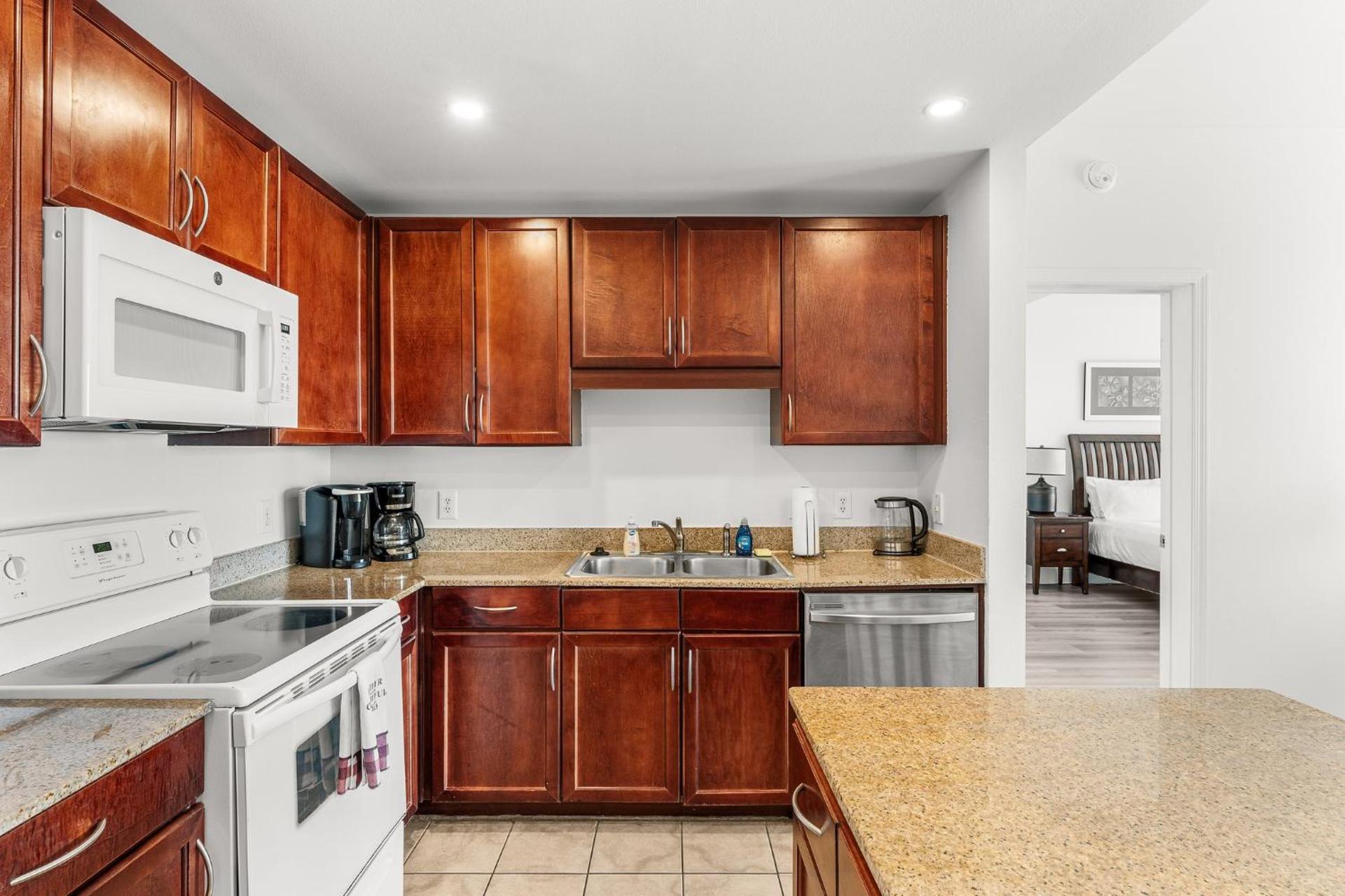 Amazing Beach Ocean View Condo! Free Beach ChairsService! Sleeps 8! by Dolce Vita Getaways PCB