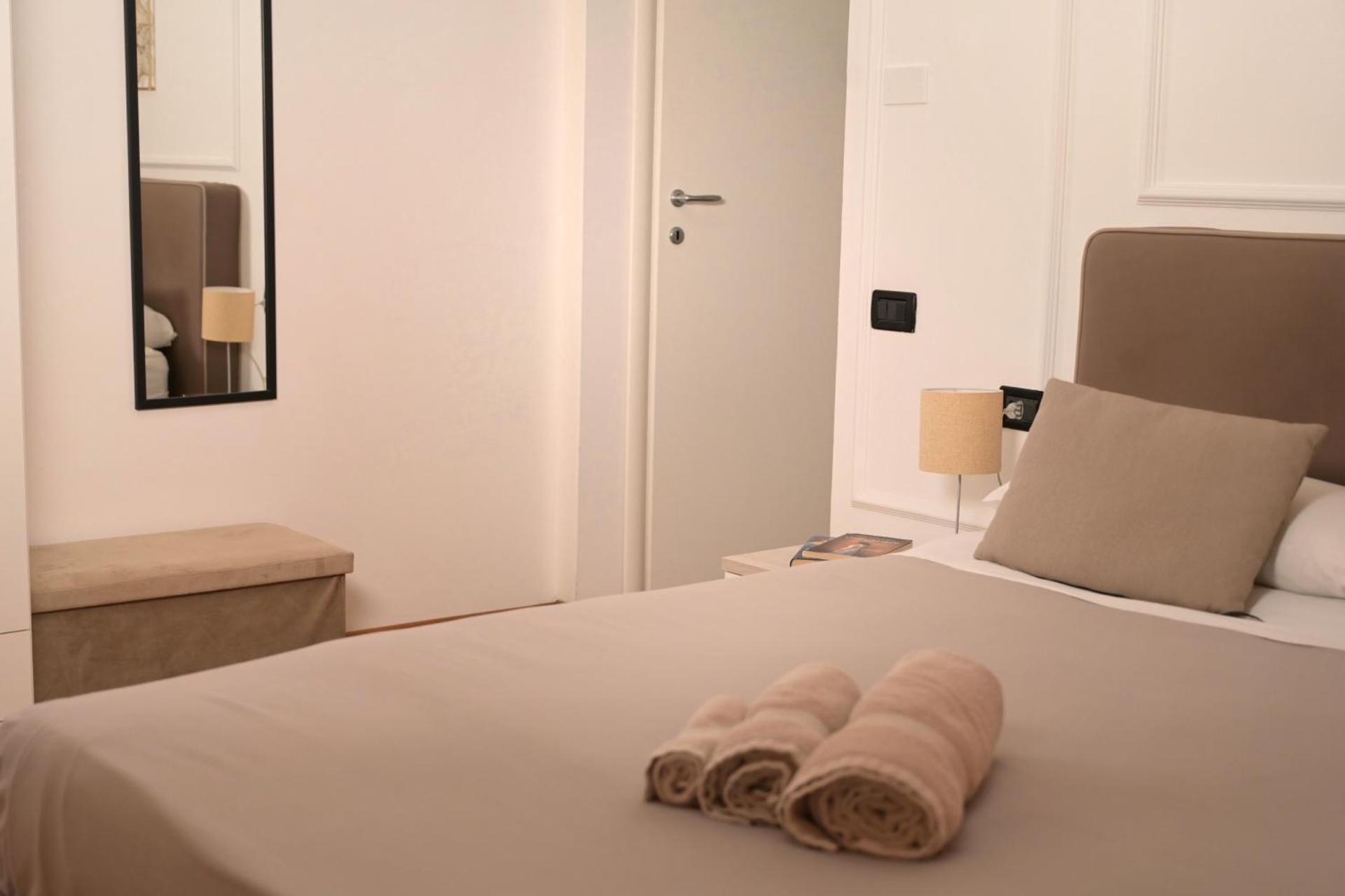 Palace Eight - Suites & Spa