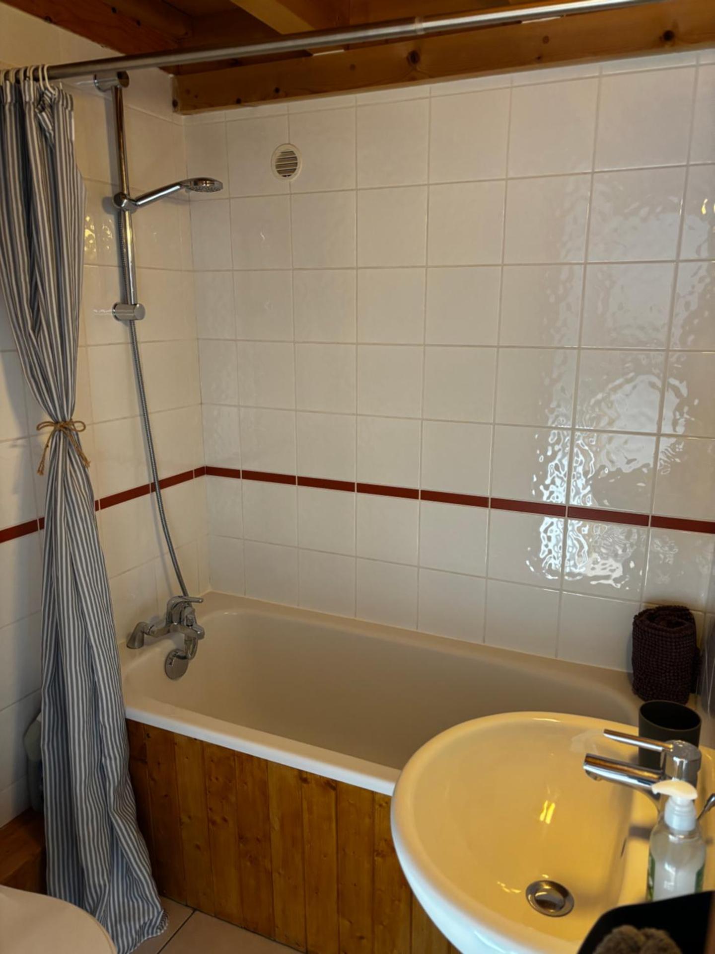 Central Hostel Chatel