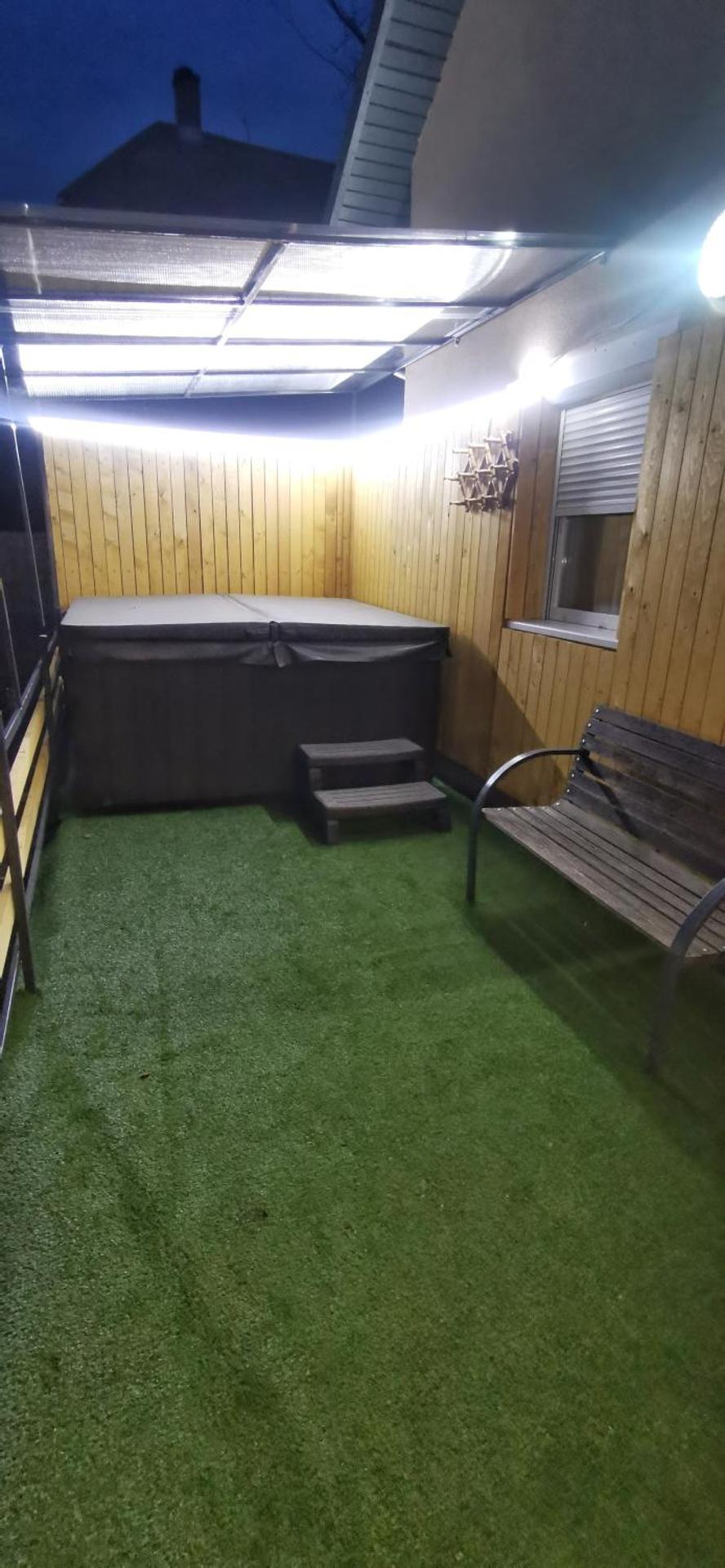 Rigófészek Apartmanház