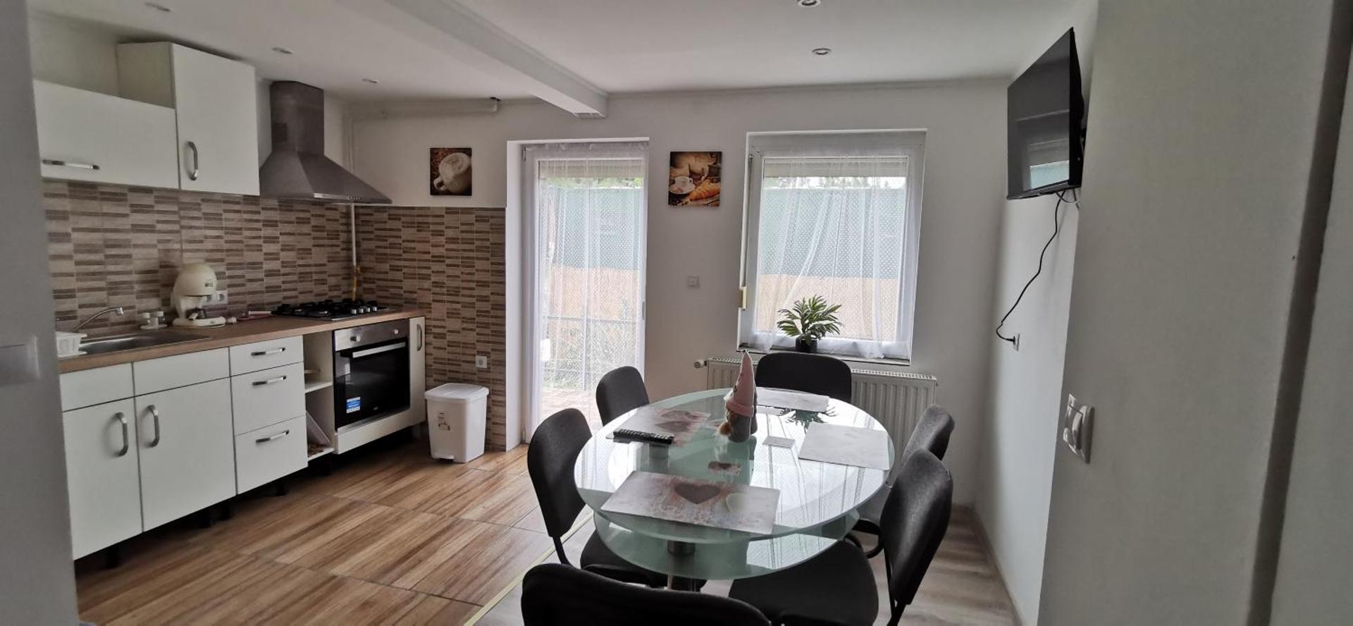 Rigófészek Apartmanház