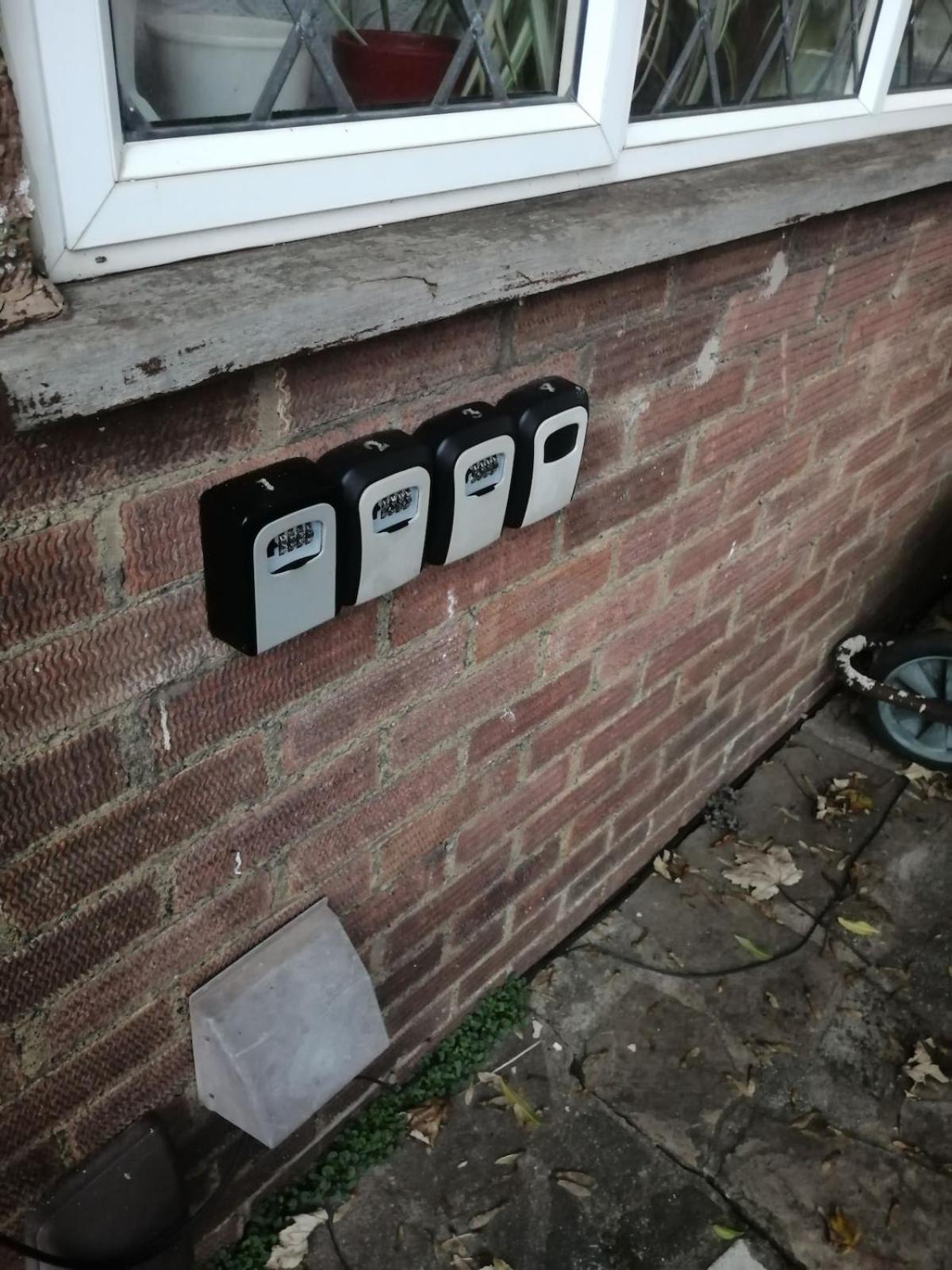 42 Churchbury vRd, Room 2