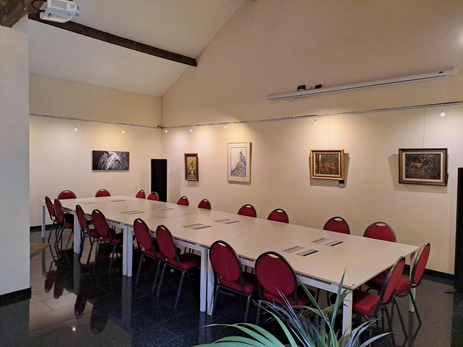 Meeting/conference room