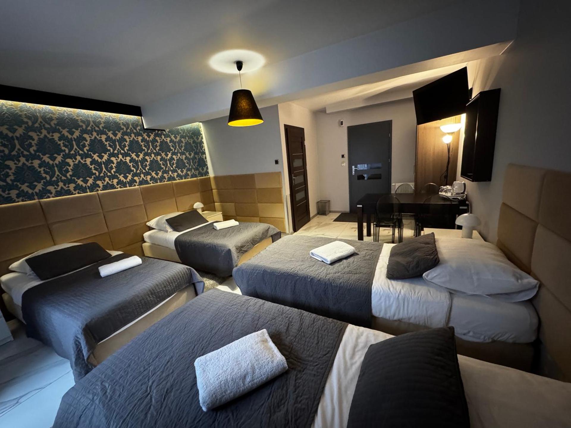 Quadruple Room with Terrace