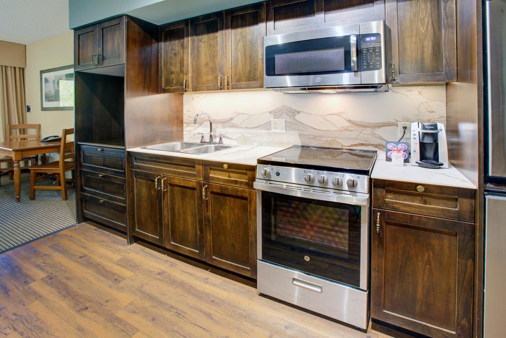 Kitchen or kitchenette