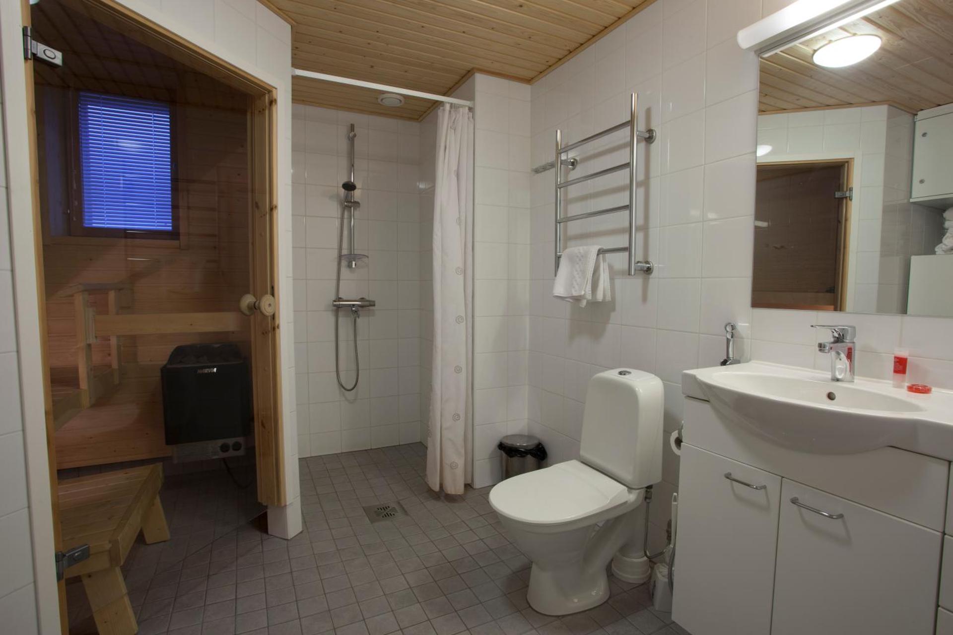 Gella Canalside Apartments with sauna and balcony in address Saukonpaadenranta 4