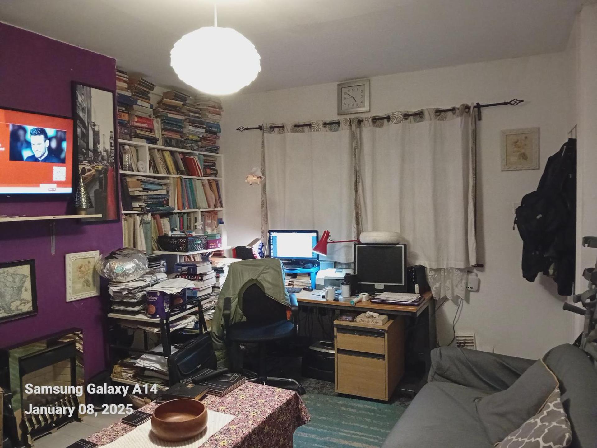 Communal lounge/ TV room