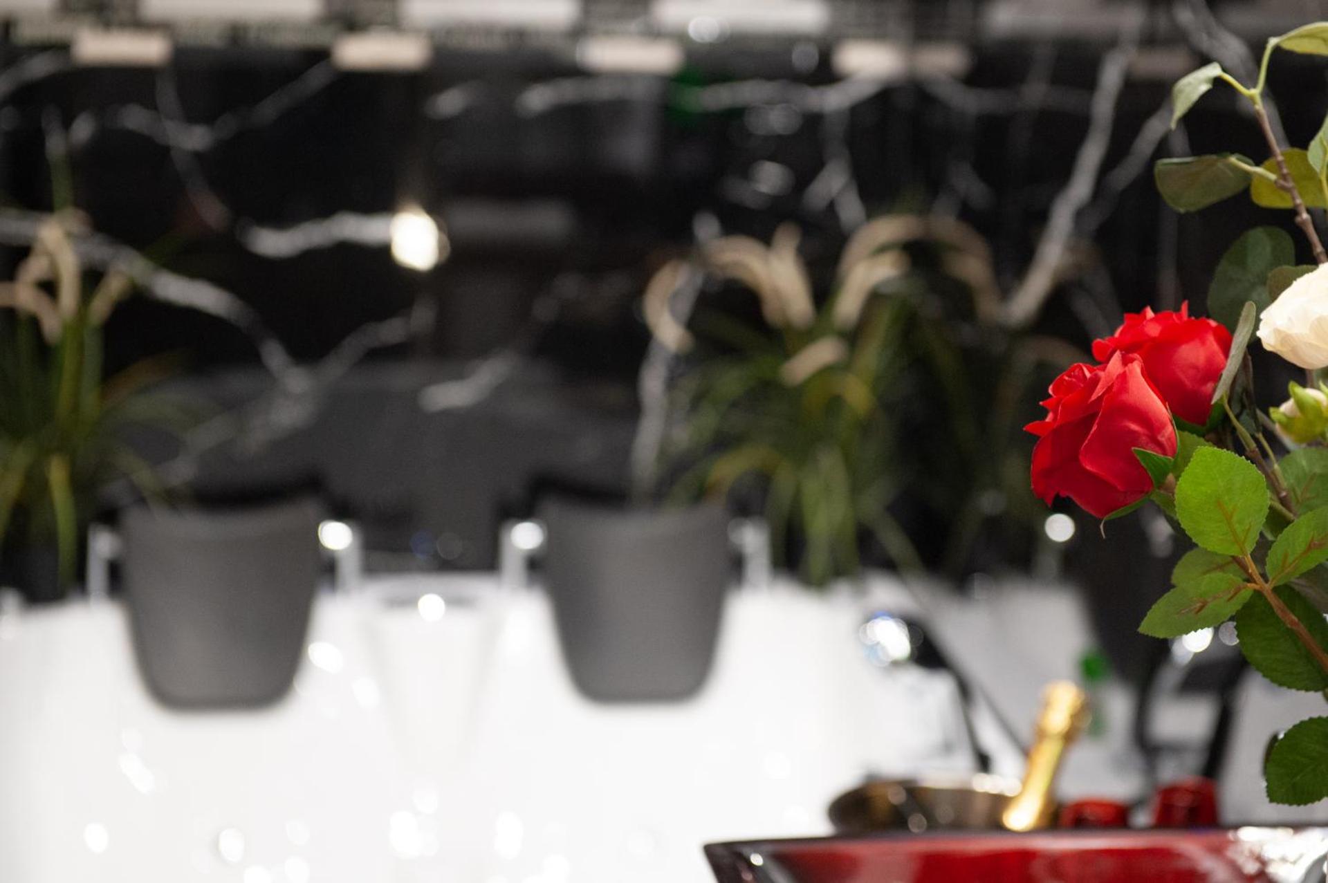 farnese jacuzzi apartment