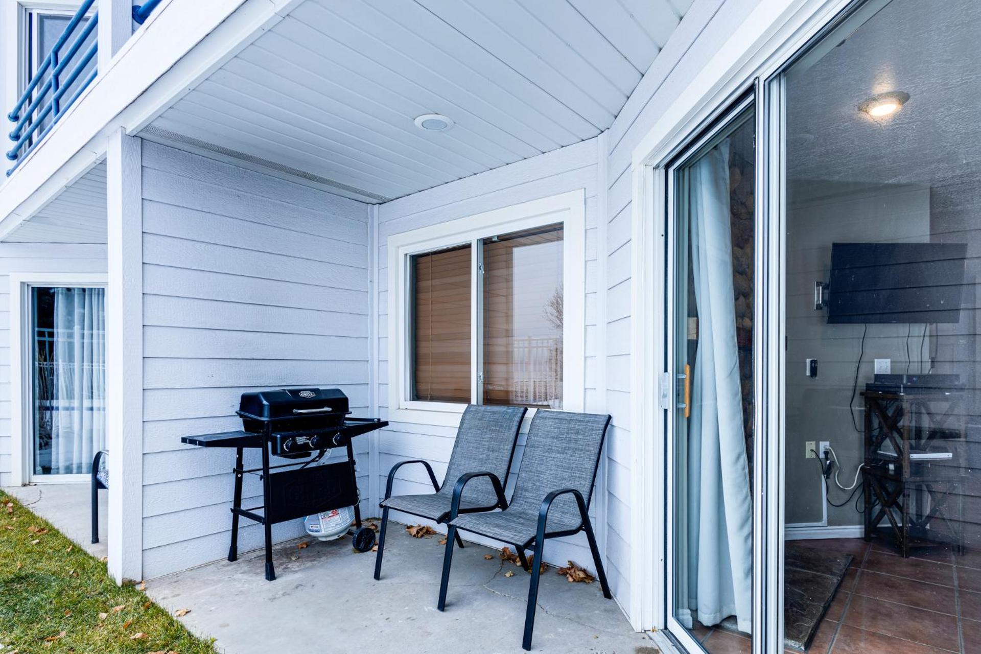 Garden City Condo with Pool Access by Bear Lake!