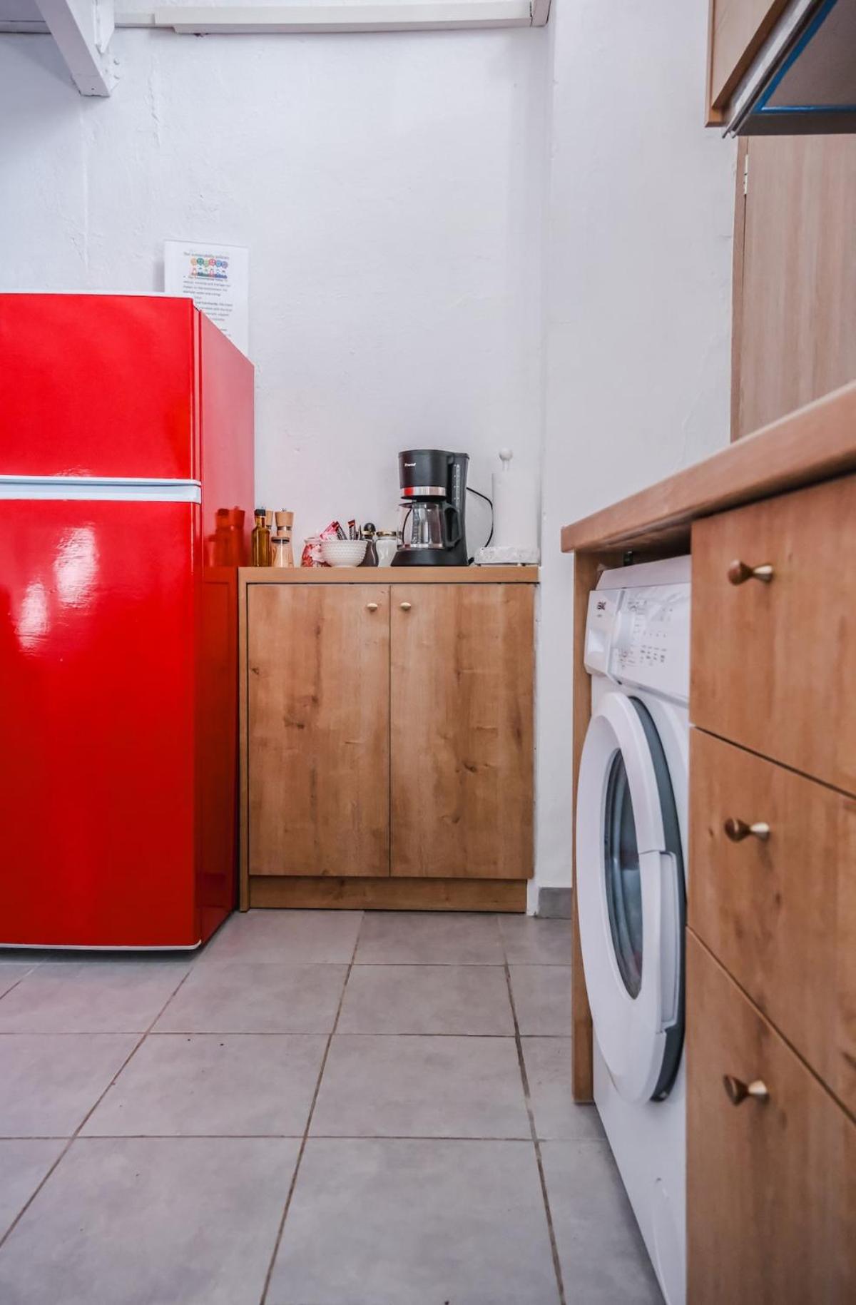 Aristomenis House Lentas