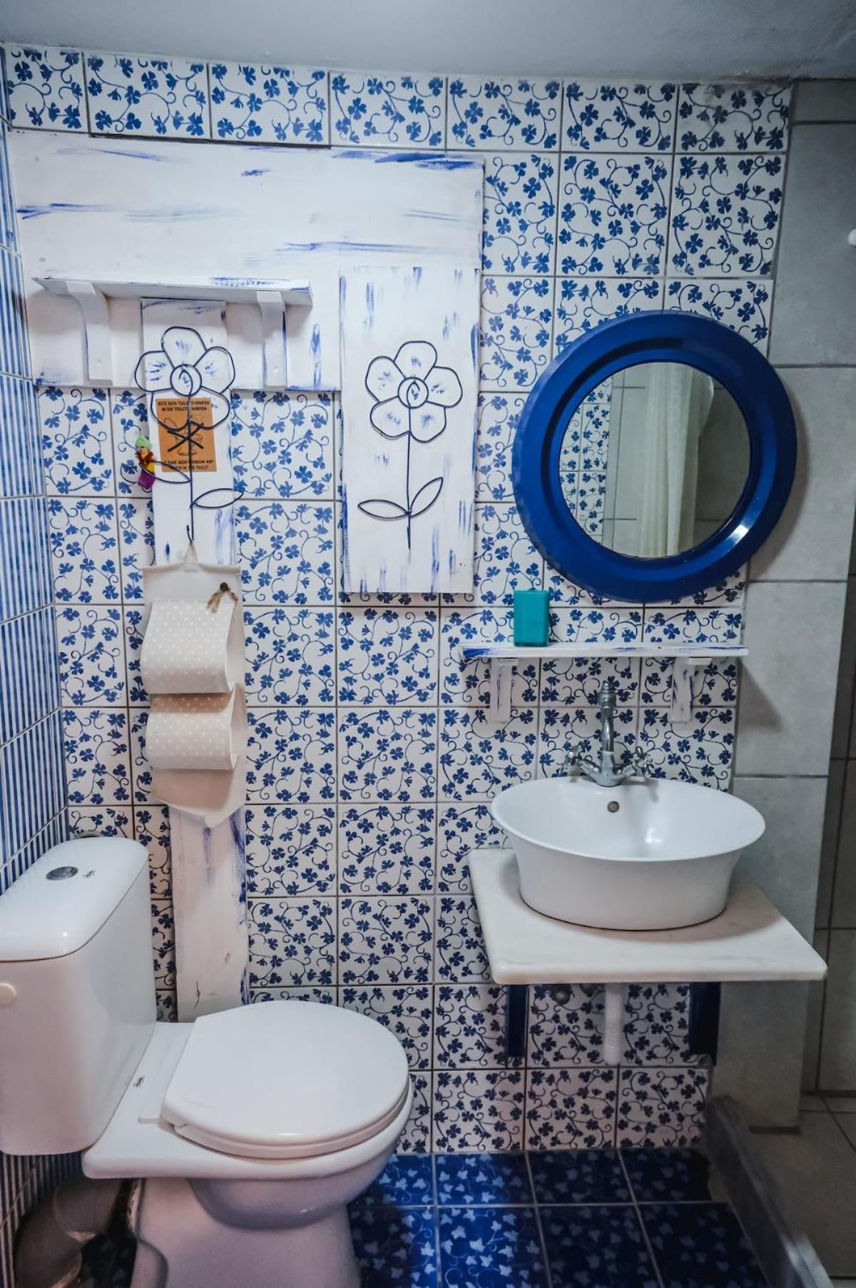 Aristomenis House Lentas