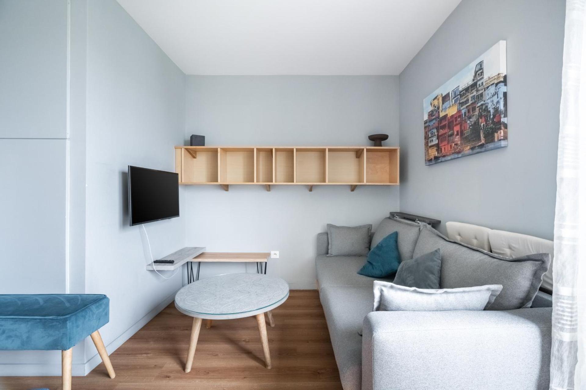 Le Camélinat - RER C Metro 13