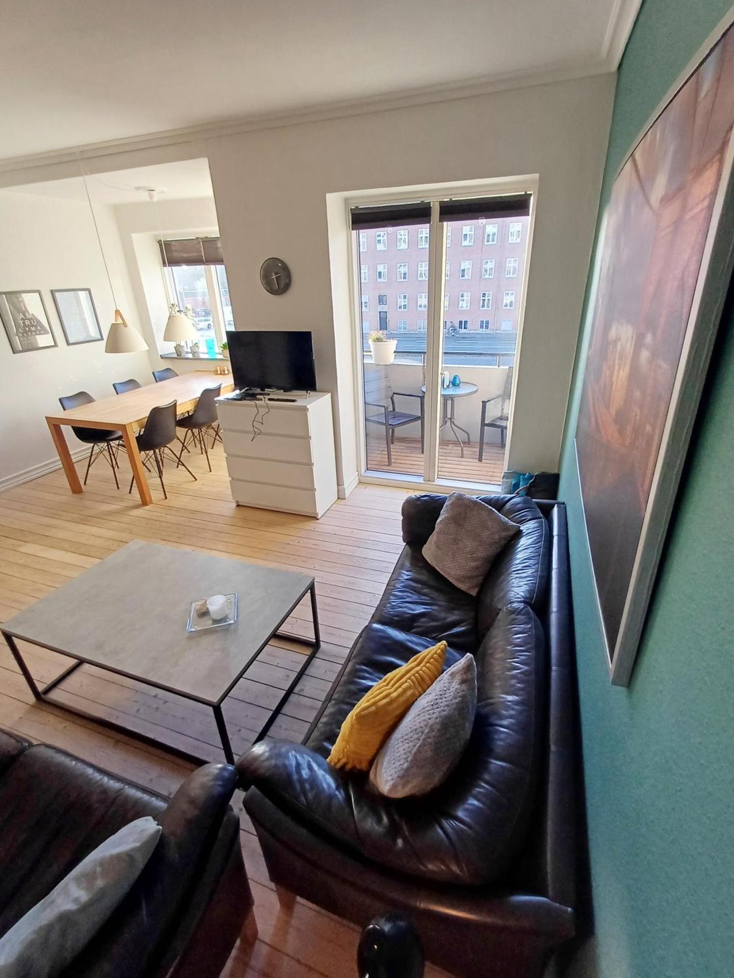 Beautiful 3 bedroom apartment in Central City