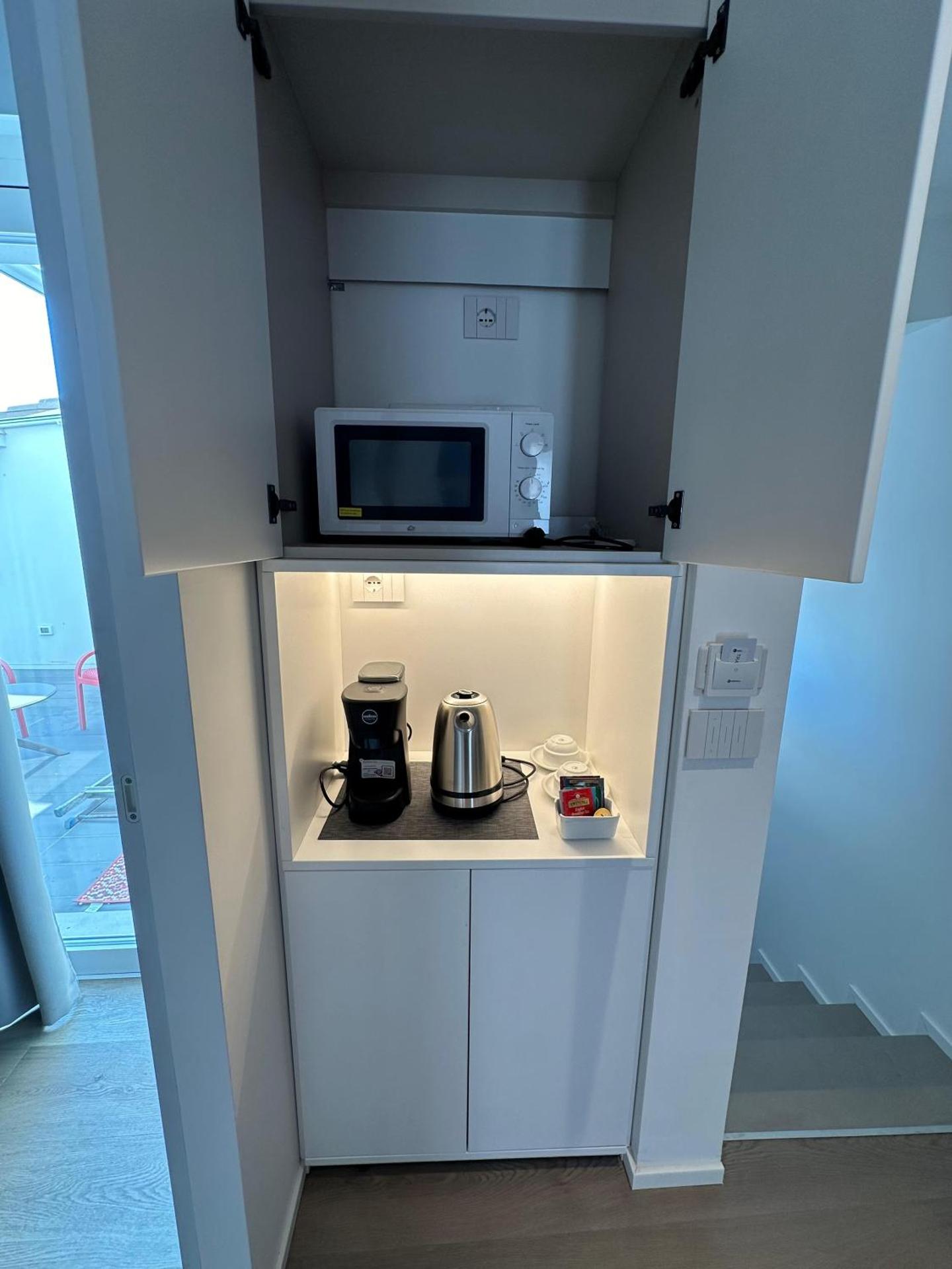 Coffee/tea facilities