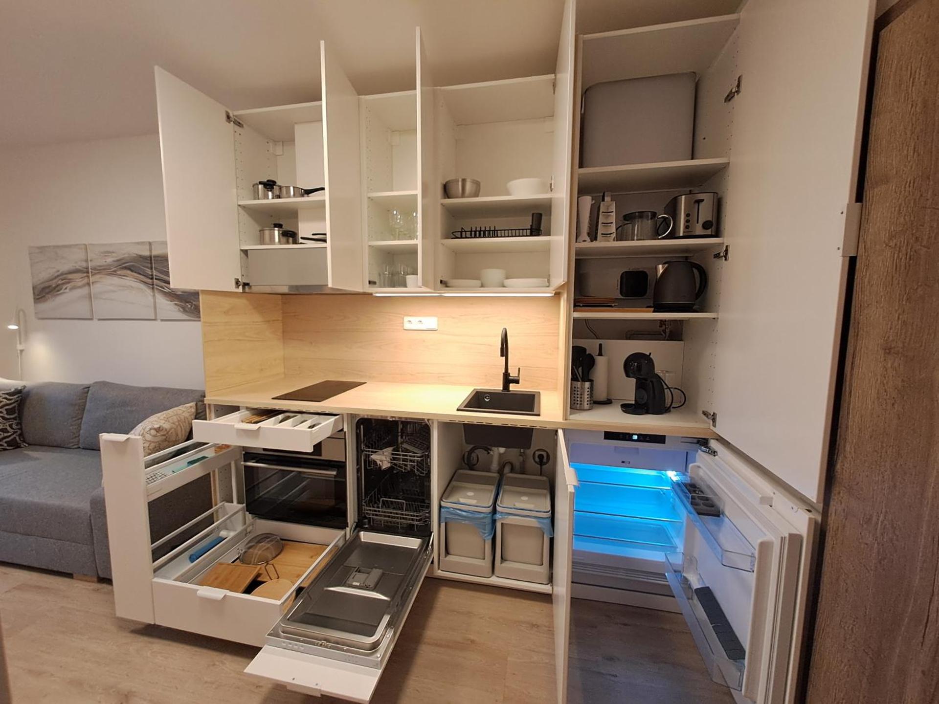 Kitchen or kitchenette