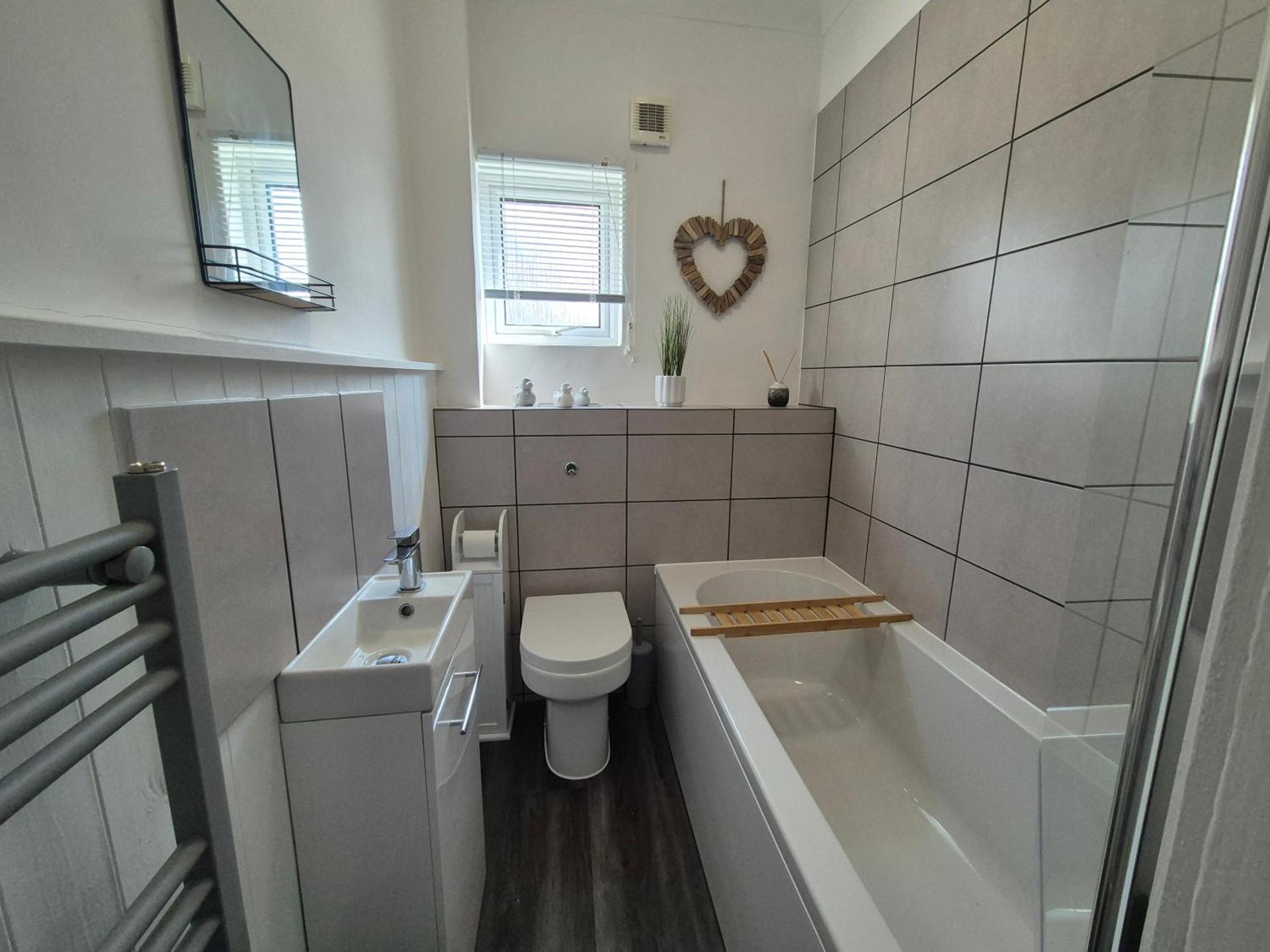 #26b Renovated Portsmouth Flat