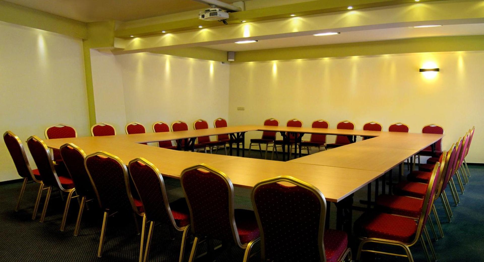 Meeting/conference room