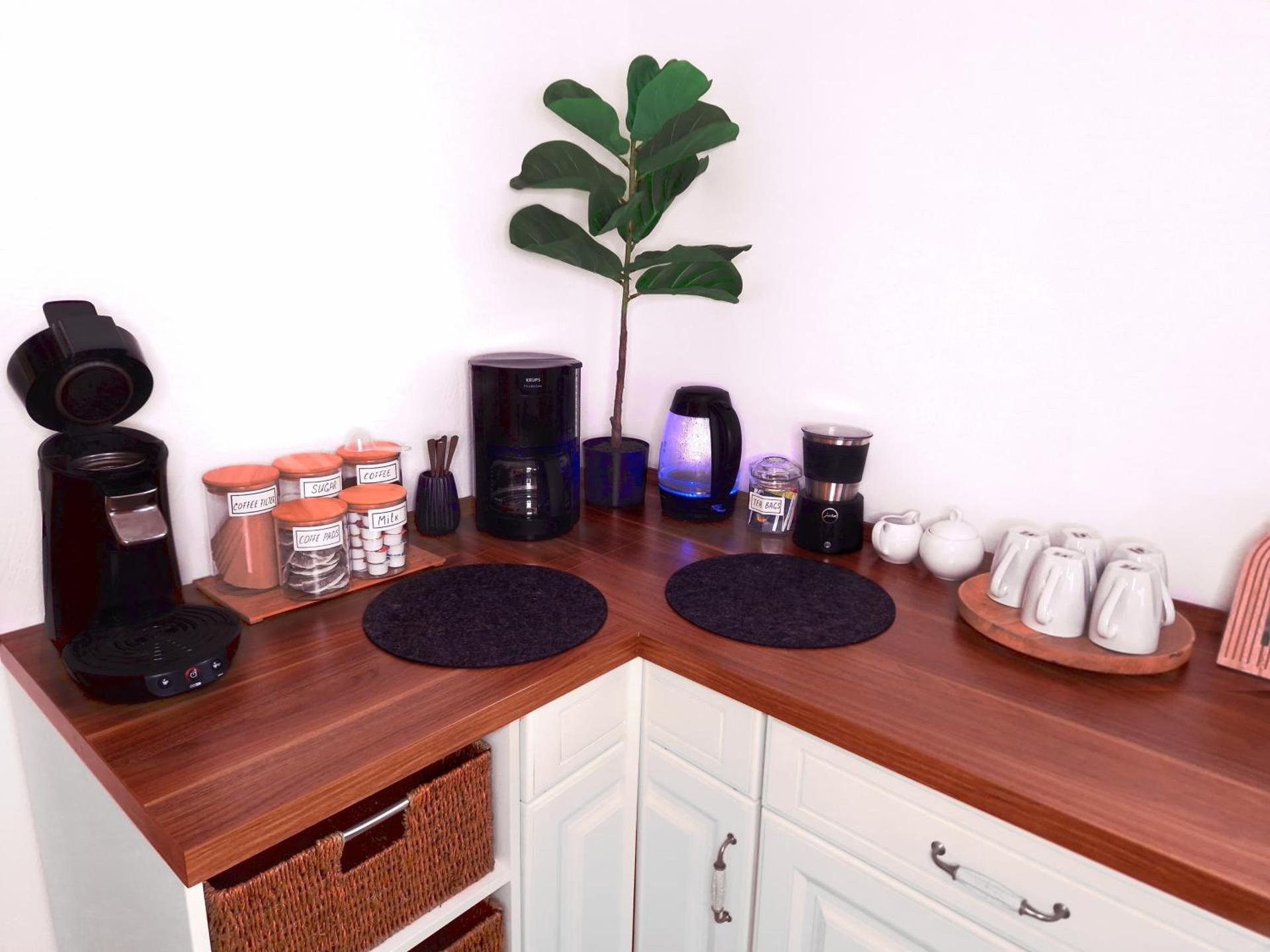 Coffee/tea facilities