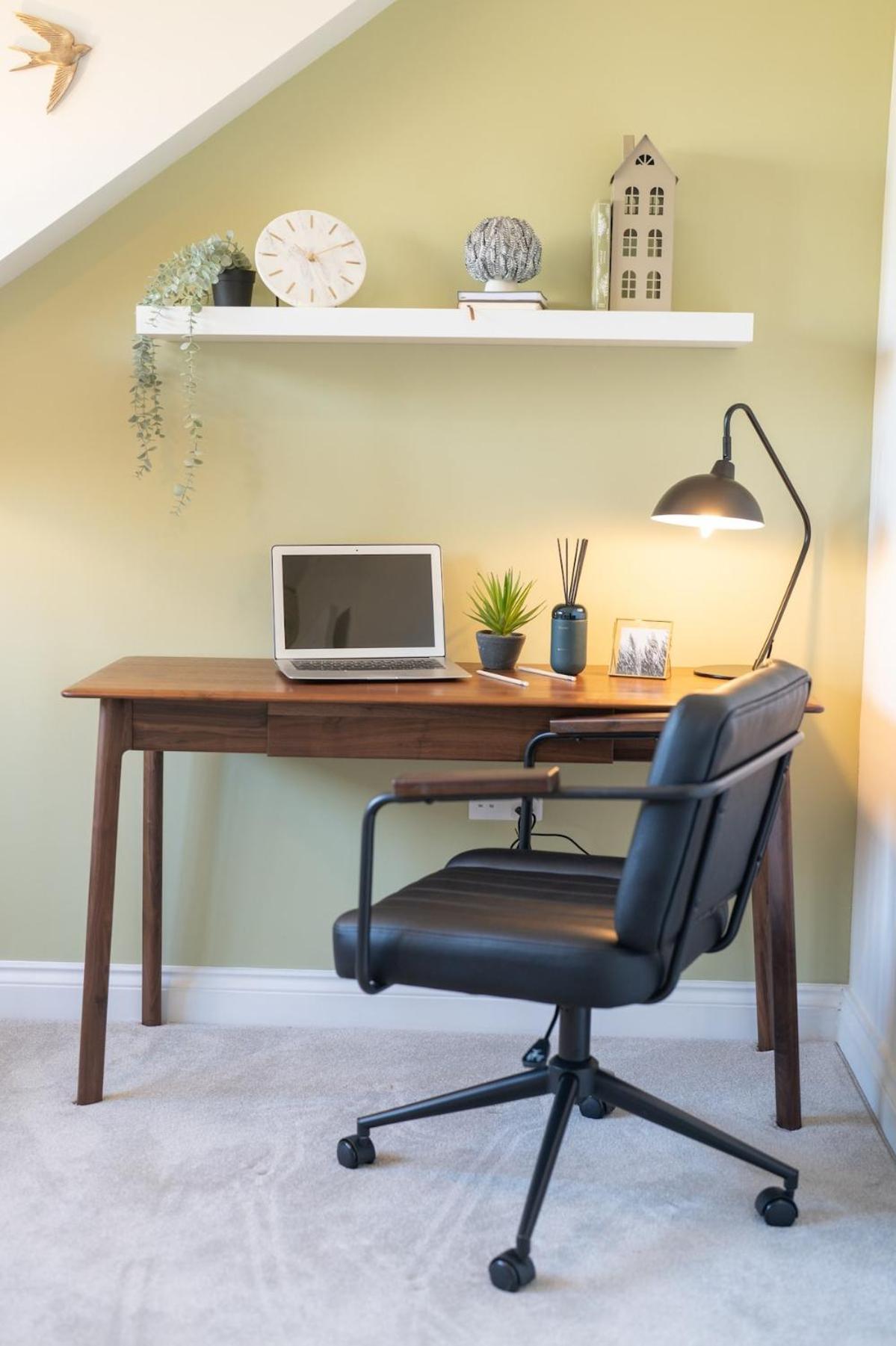 The Show Home - Grange Meadows 7 Adults 2 Kids