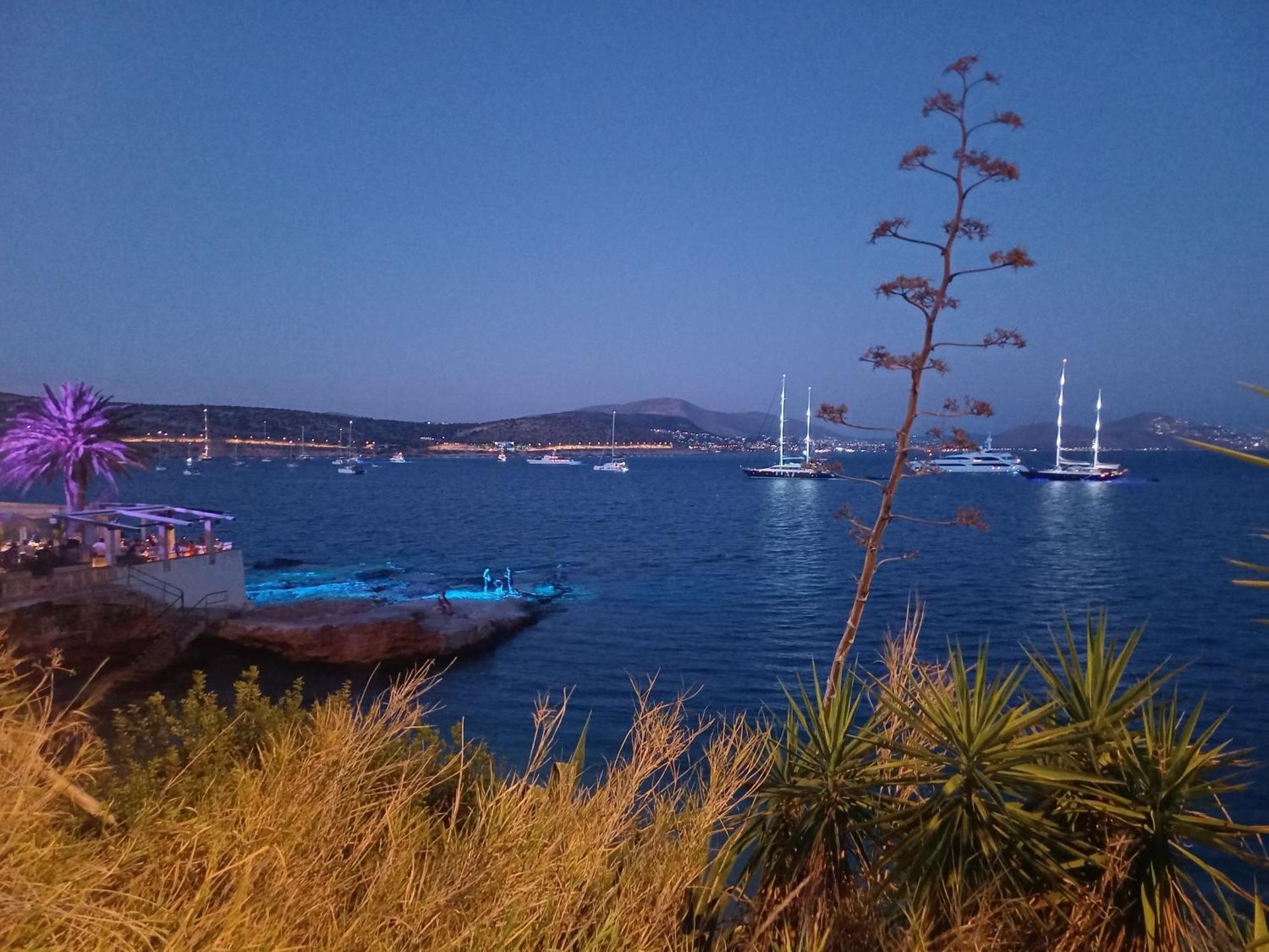 Varkiza Seaside 2BD Apartment