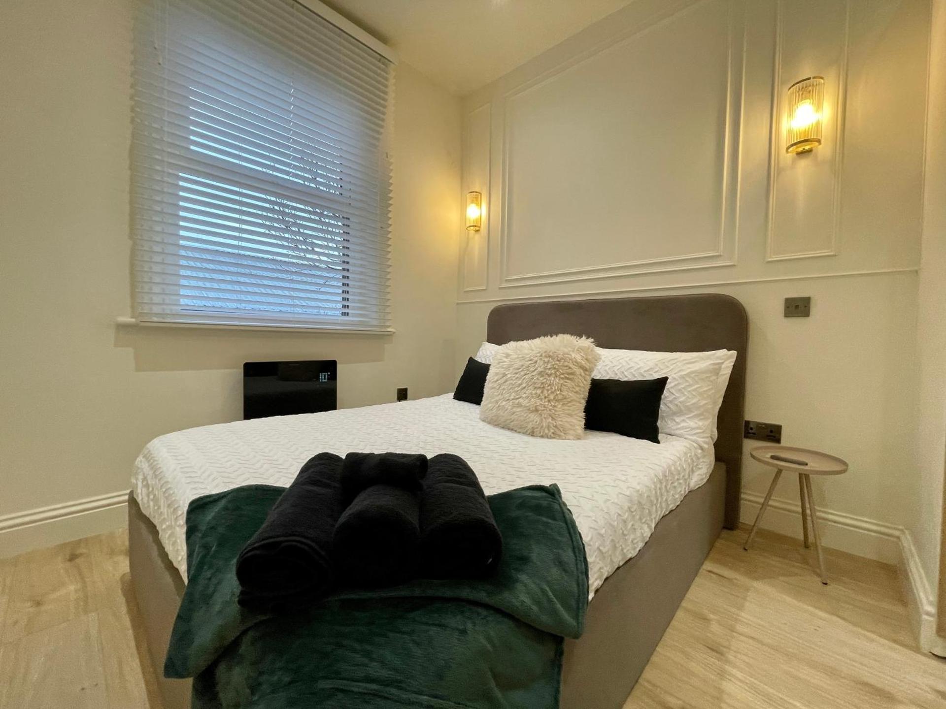 A3 High Town Apartments, steps from Luton train station