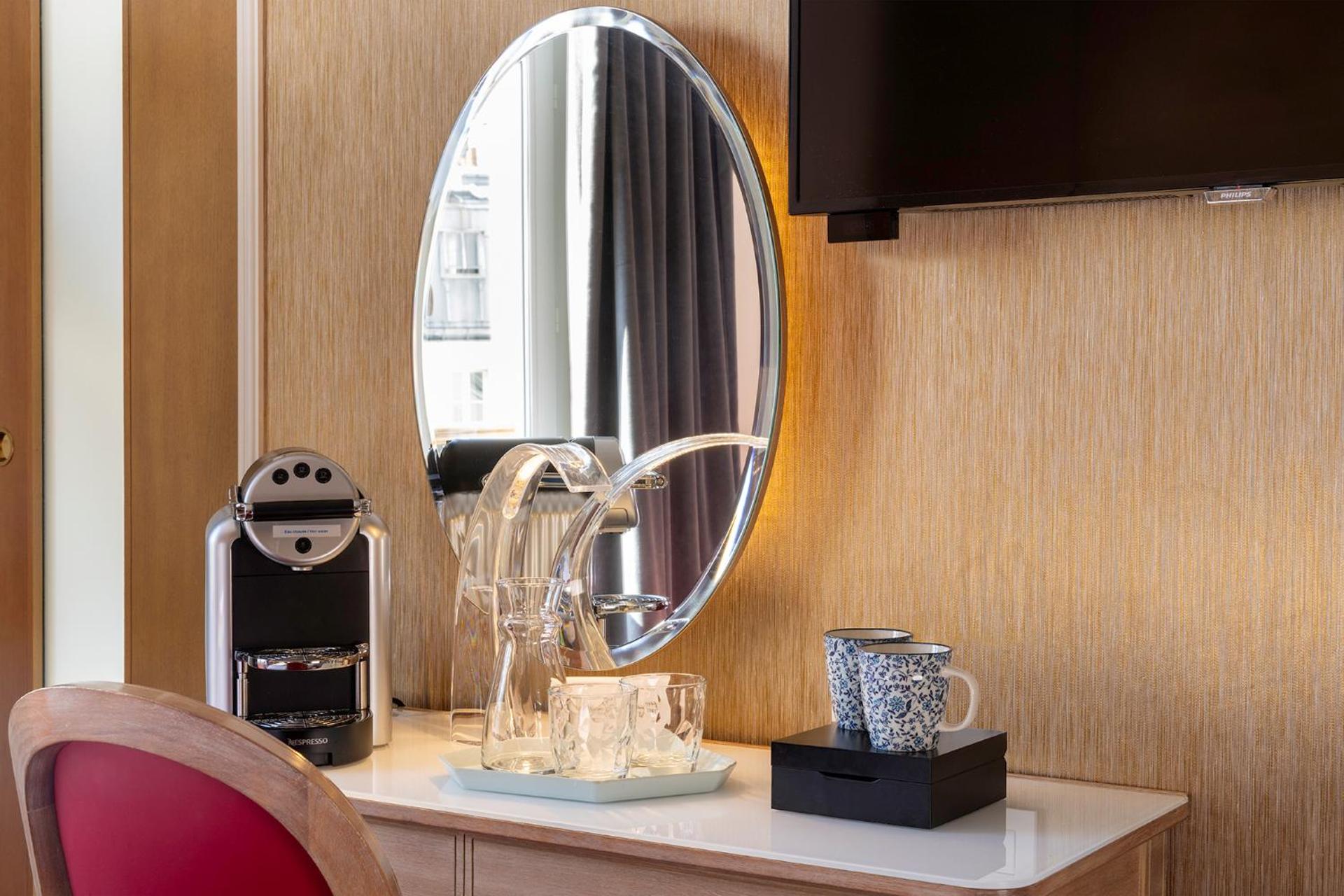 Prestige Room Eiffel Tower View