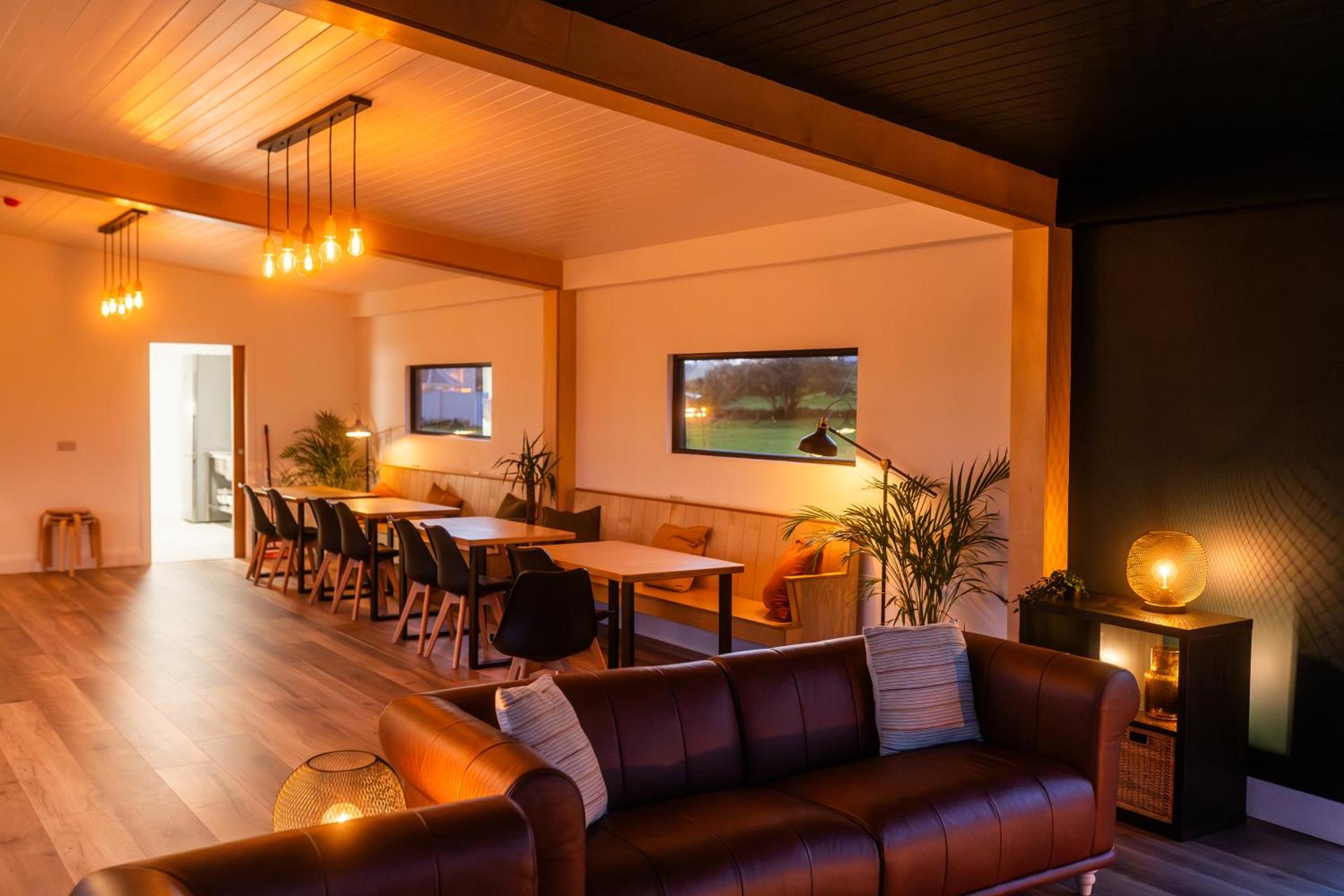 Communal lounge/ TV room