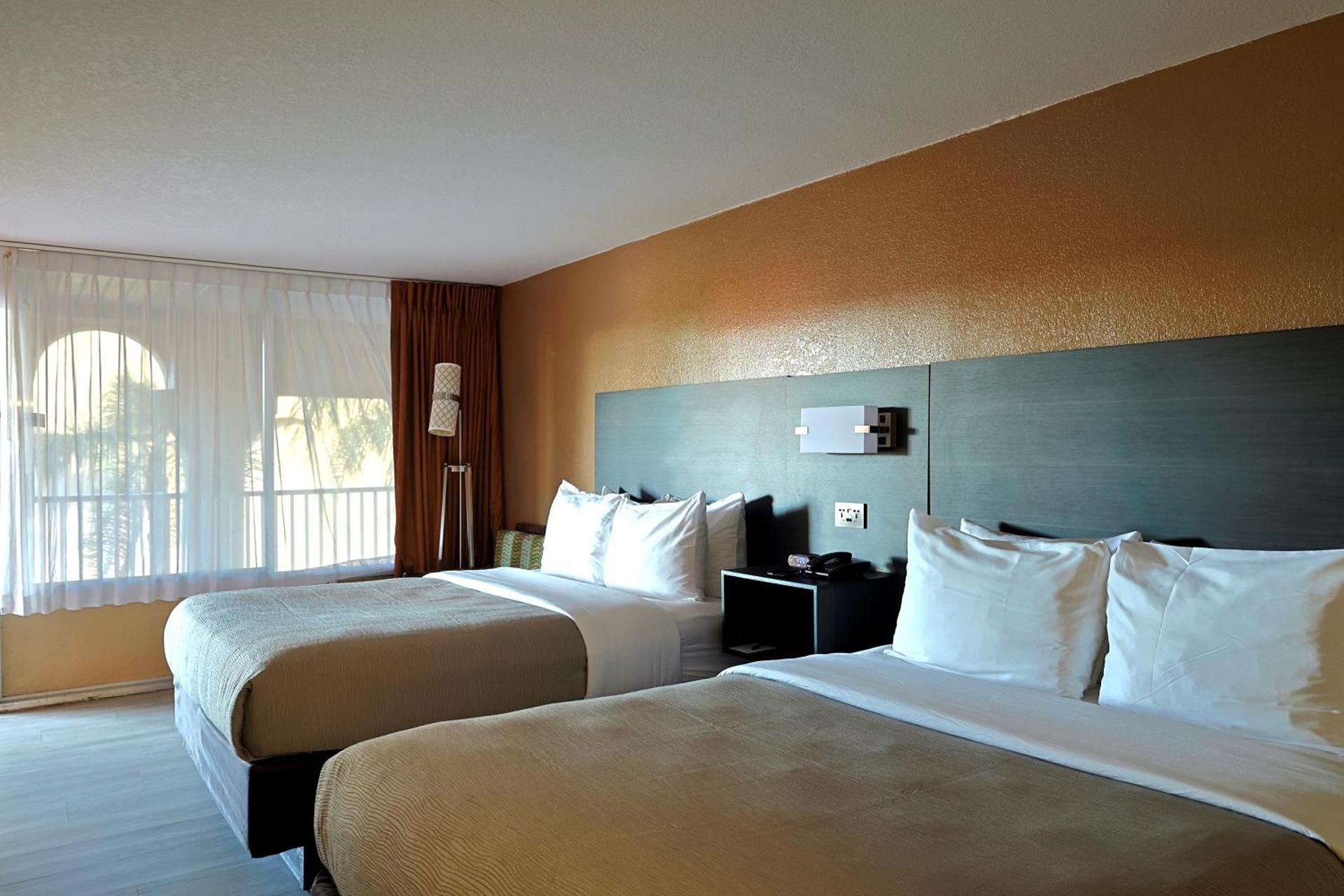 Queen Room with Two Queen Beds - Non-Smoking