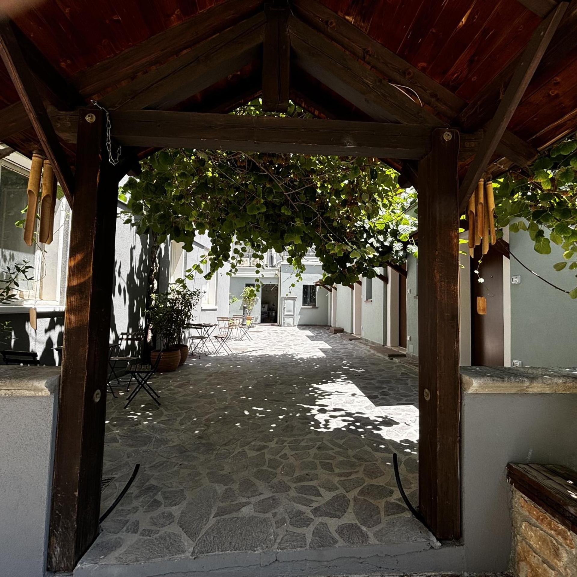 Inner courtyard view