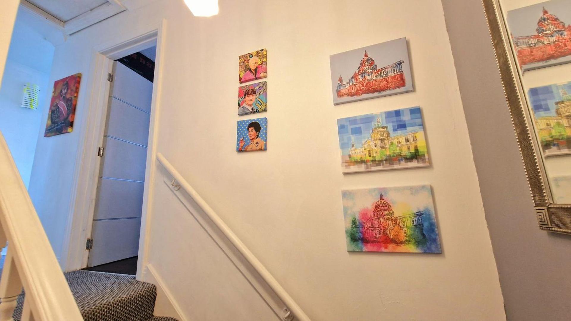 3 Bed House Stunning Views And Free Parking