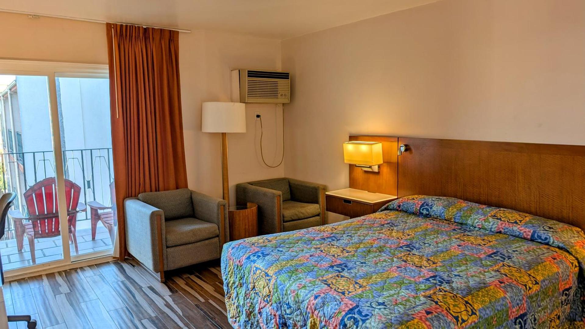 Royal Century Hotel at LAX