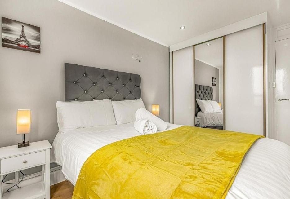 Amazing Marina-Overlooking 1Bed