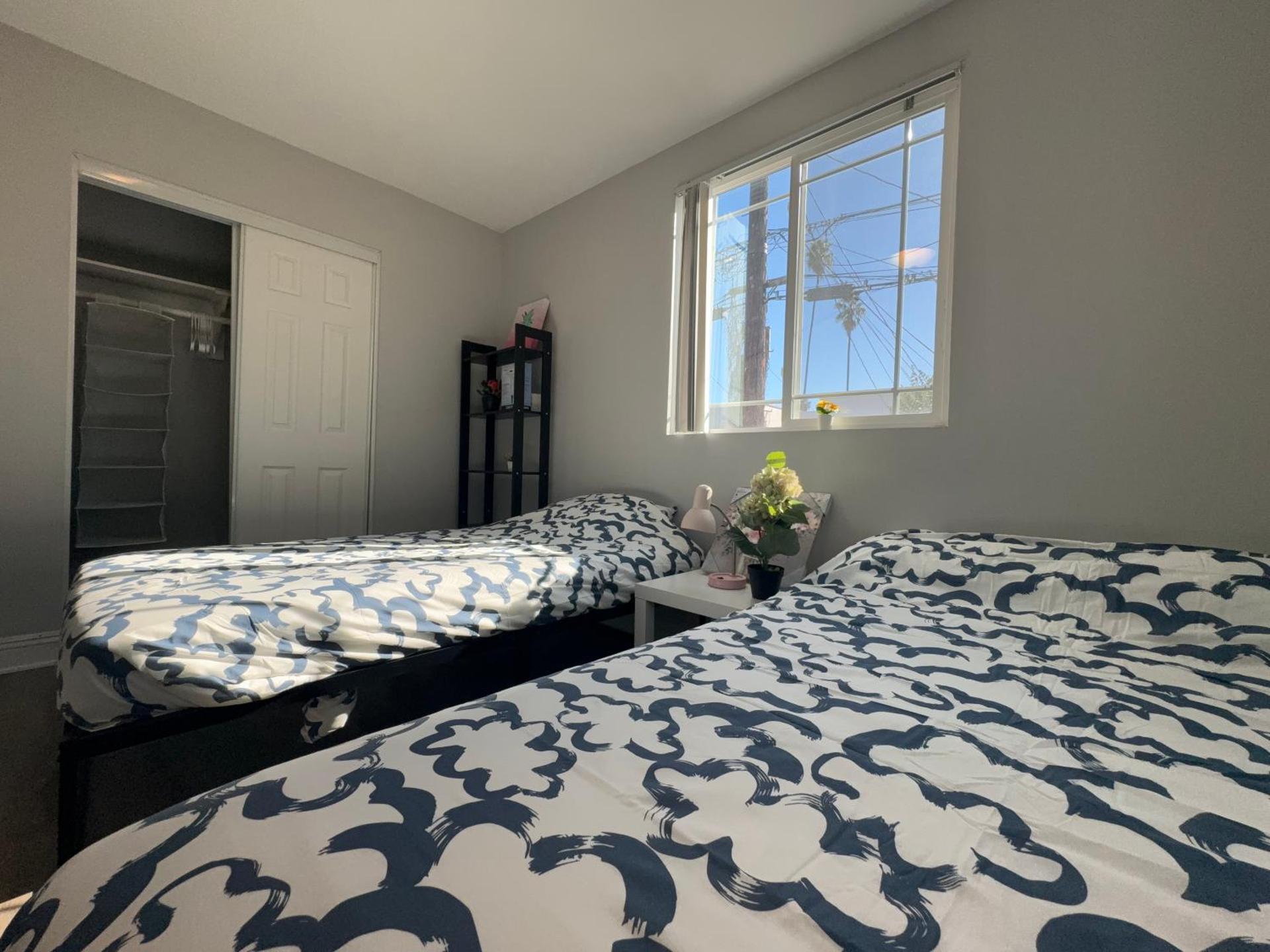 Blue Stay near BMO Stadium and USC Private Room