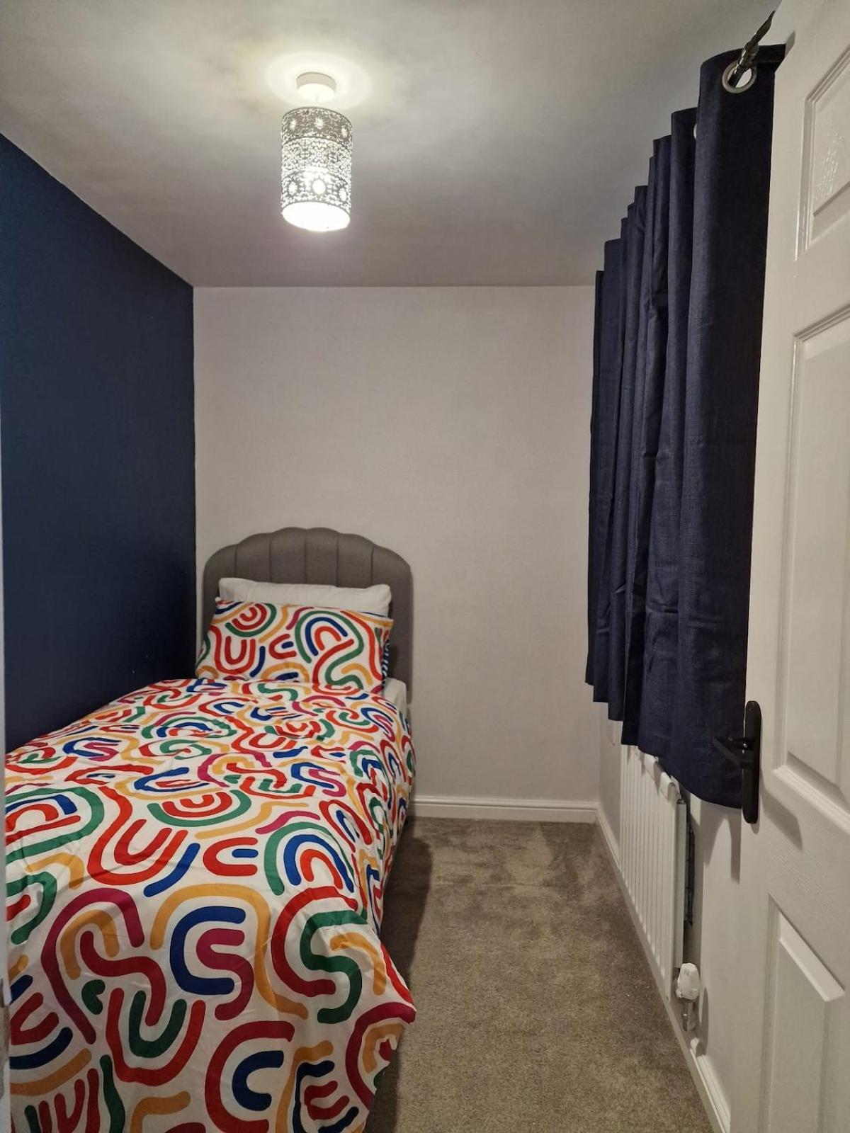 Entire 3 bedroom luxurious house, Wigan , Manchester