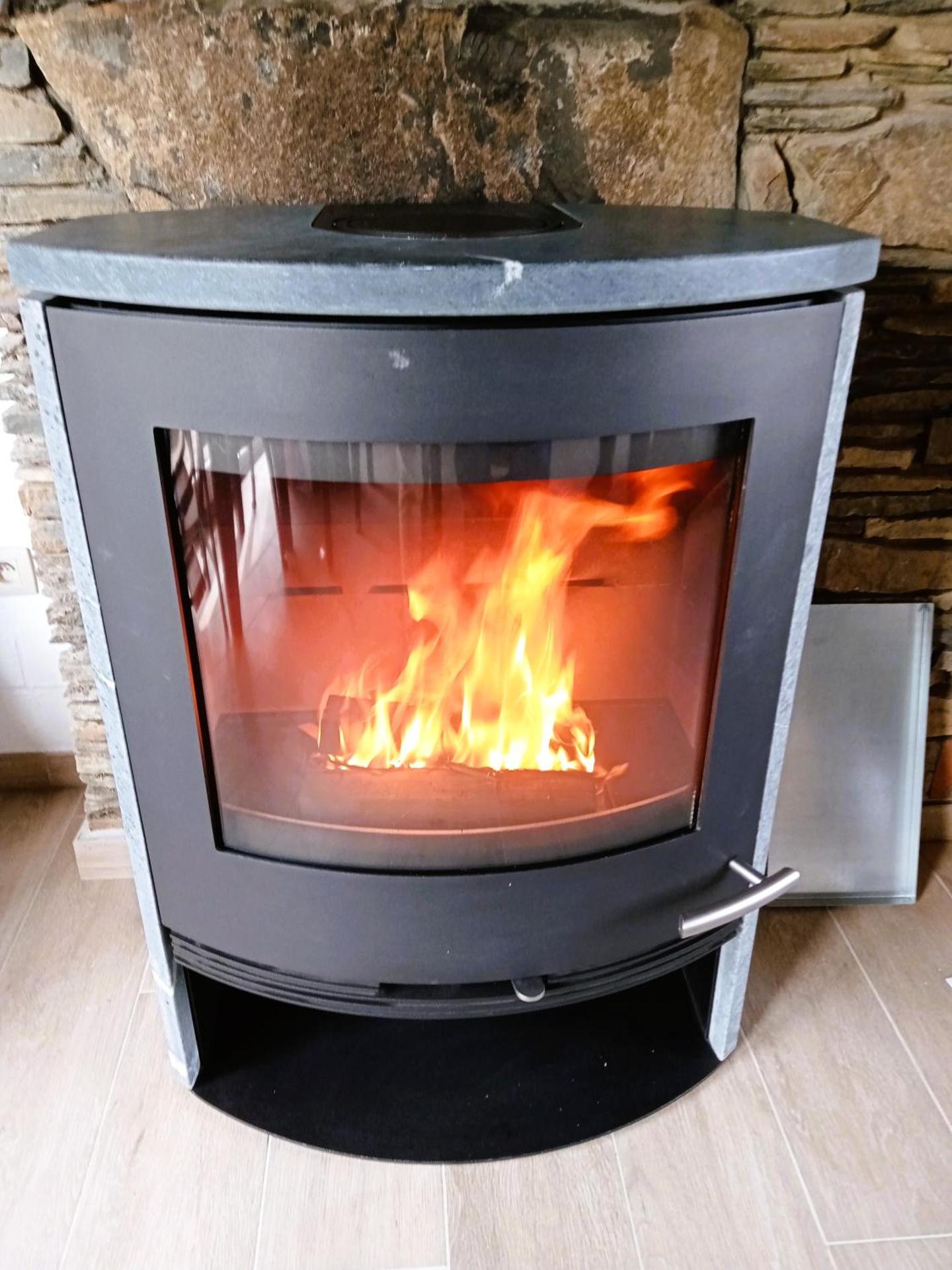 Louloudia Bonsoy Jaune 12 huis in het bos met mooi uitzicht en kalmte