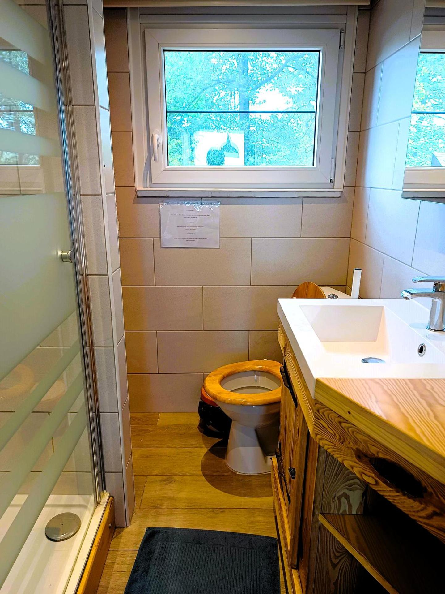 Louloudia - Bonsoy Jaune 12 Blaimont - huis in het bos met mooi zicht en rustig gelegen