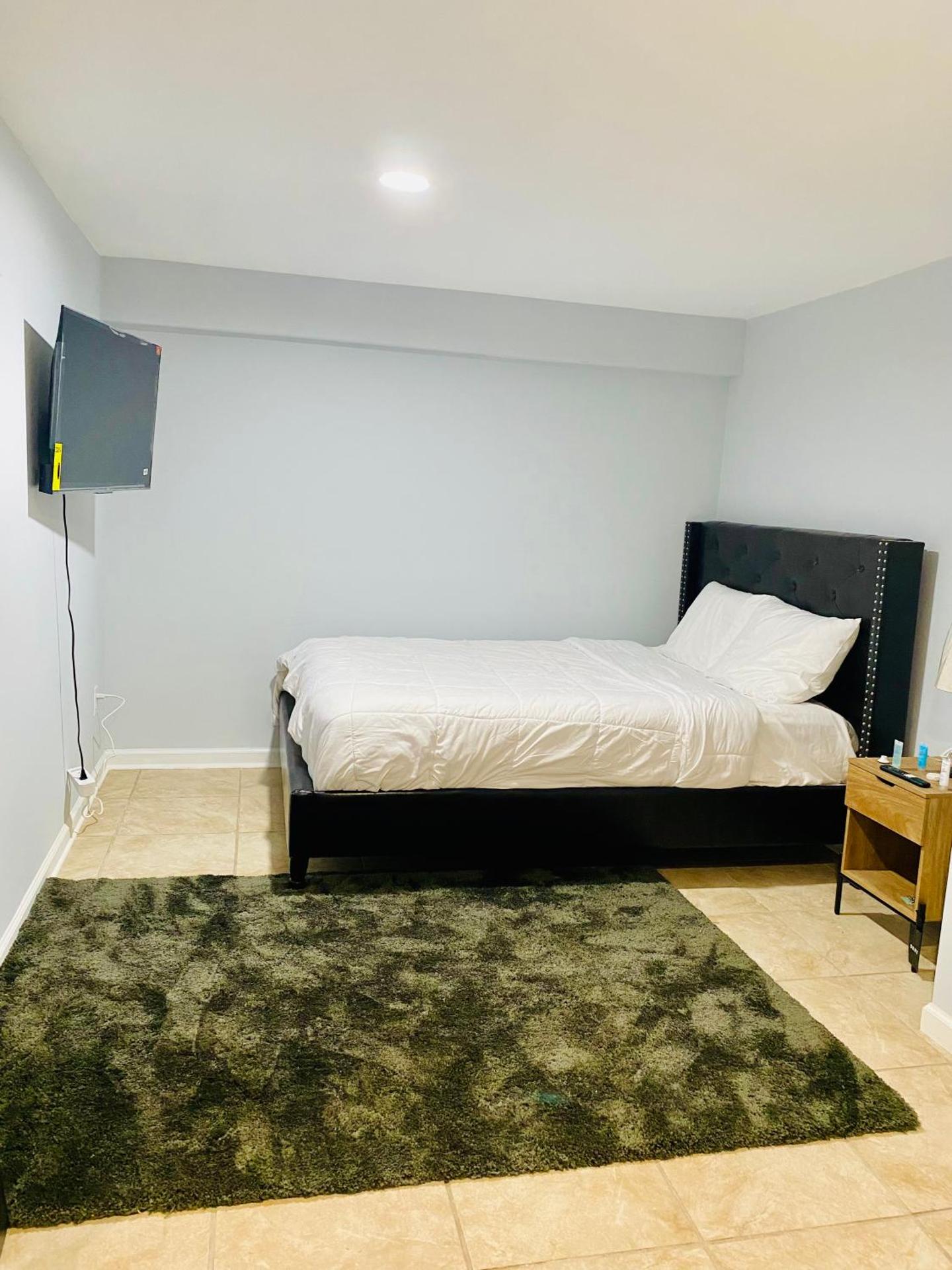 2 Bedroom Lower level Unit 1 & Half Bath Laurel MD #1