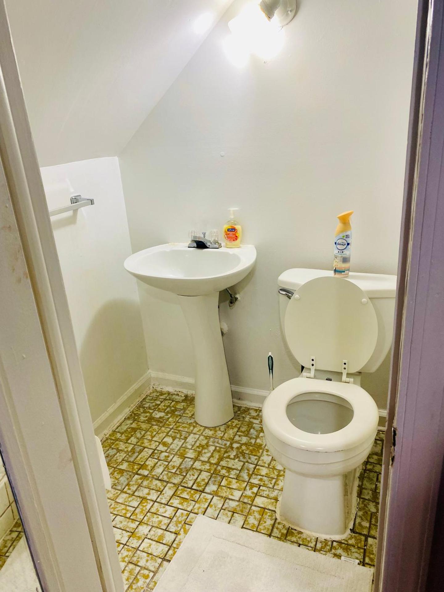 2 Bedroom Lower level Unit 1 & Half Bath Laurel MD #1